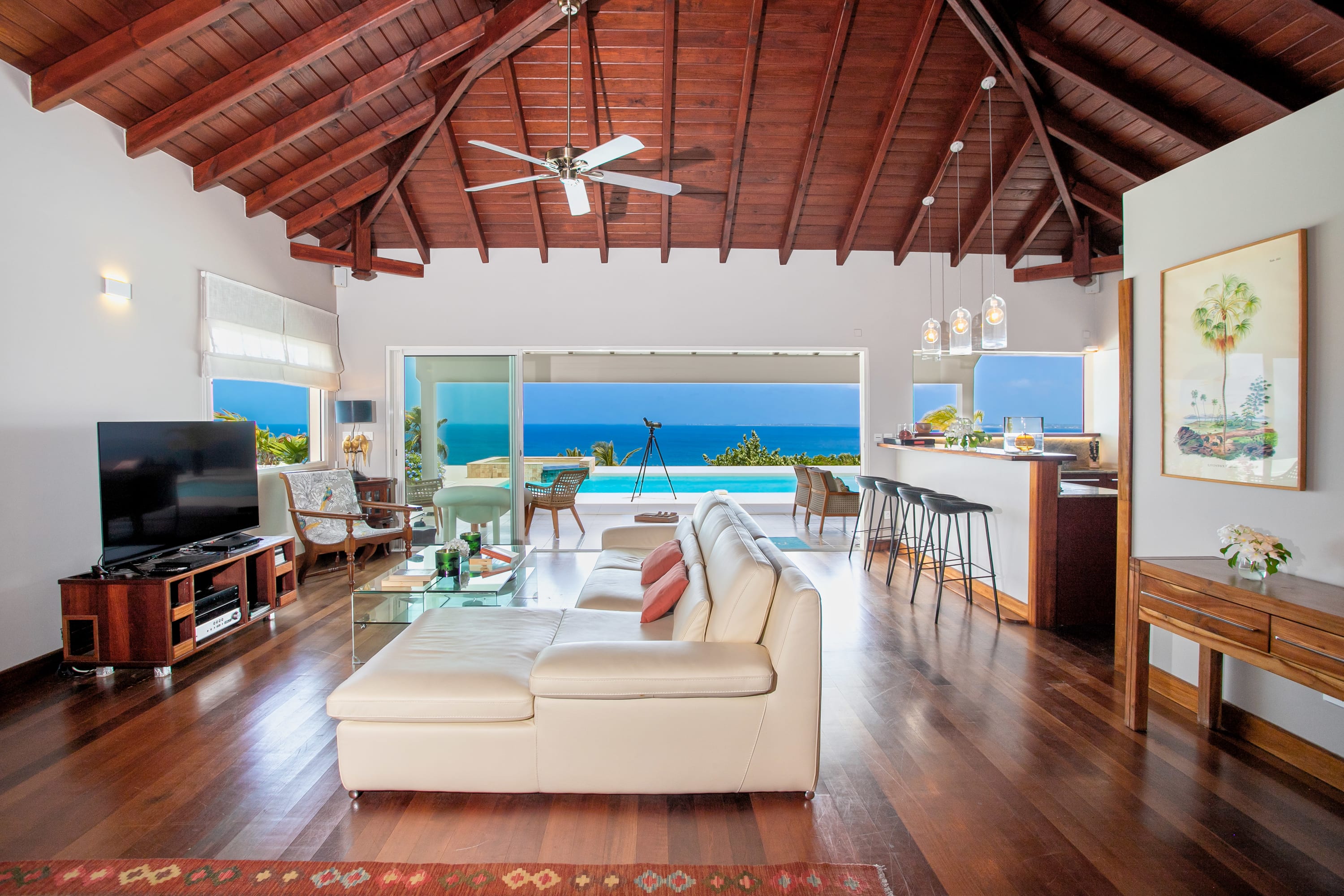 Dream in Blue, Five King Suites Above the Caribbean in Mont Choisy - Photo 25