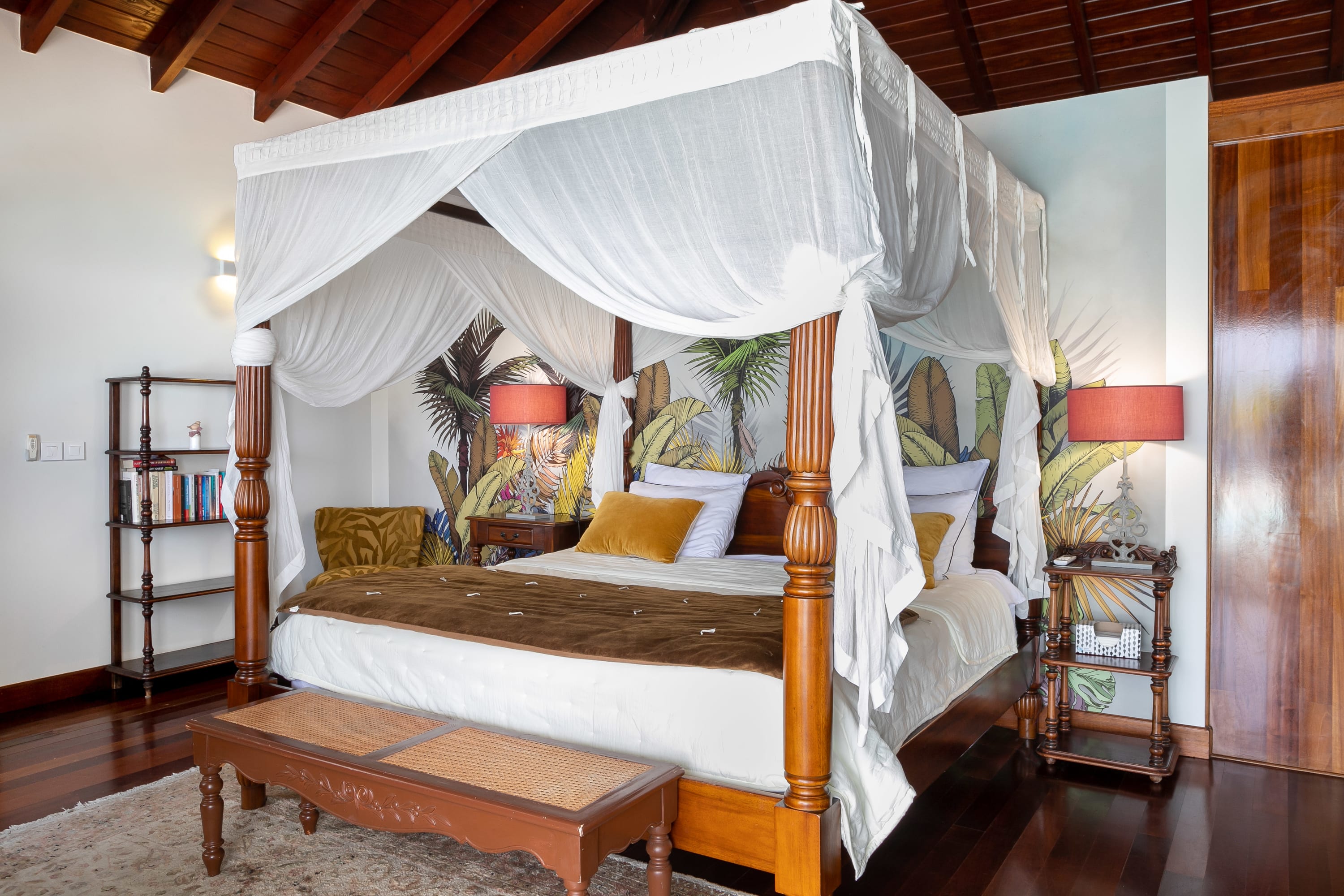 Dream in Blue, Five King Suites Above the Caribbean in Mont Choisy - Photo 28