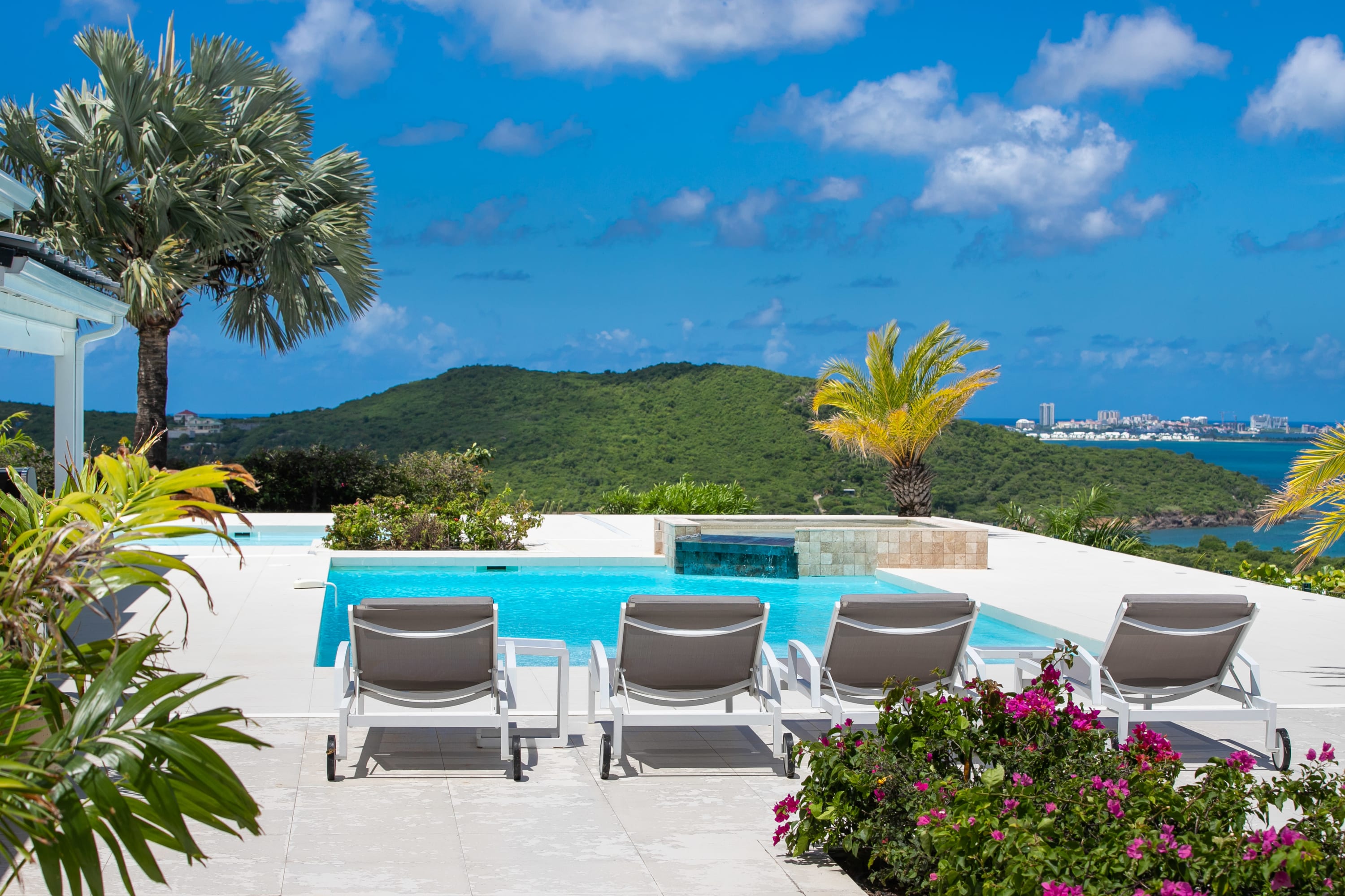 Dream in Blue, Five King Suites Above the Caribbean in Mont Choisy Gallery 2