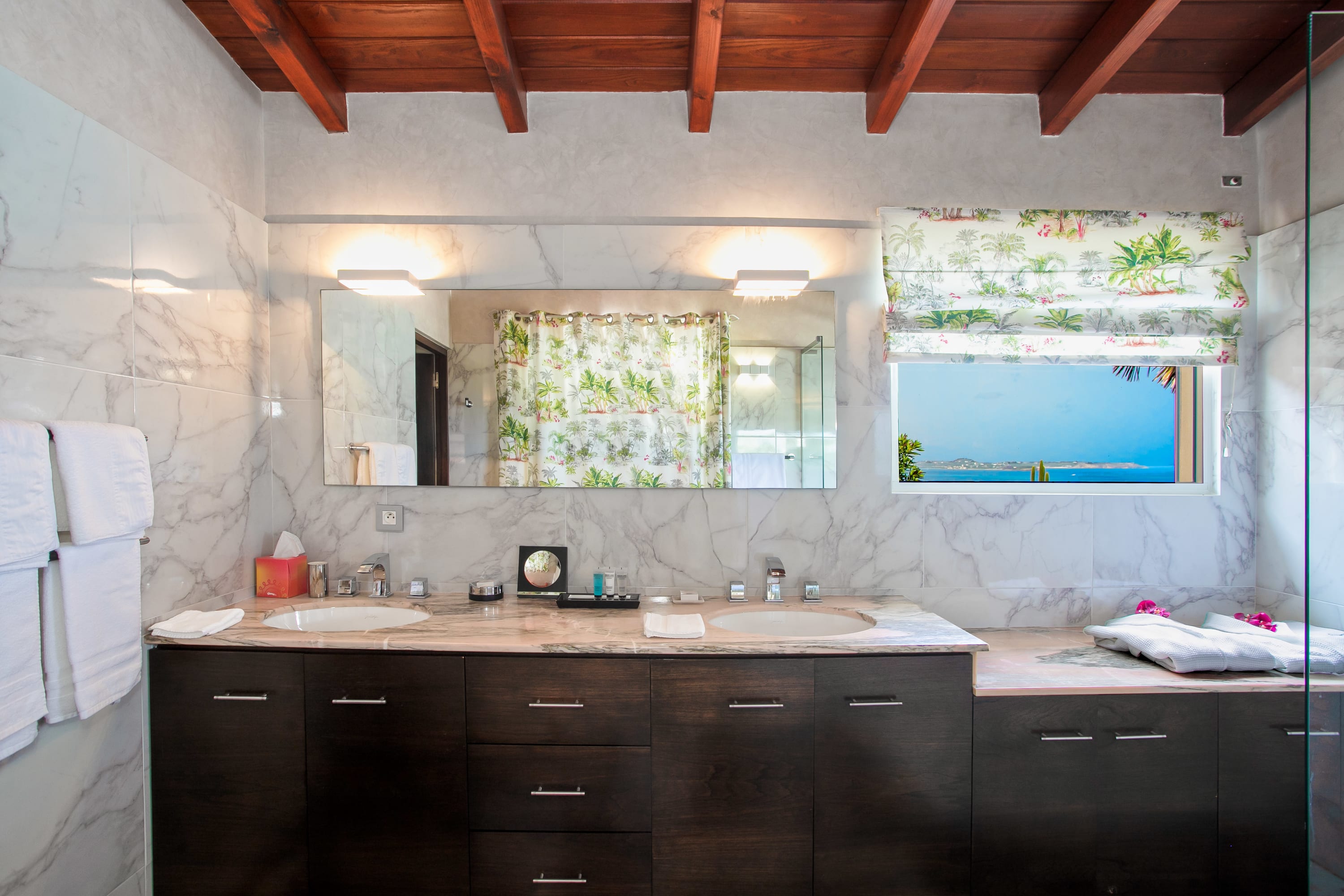 Dream in Blue, Five King Suites Above the Caribbean in Mont Choisy - Photo 31
