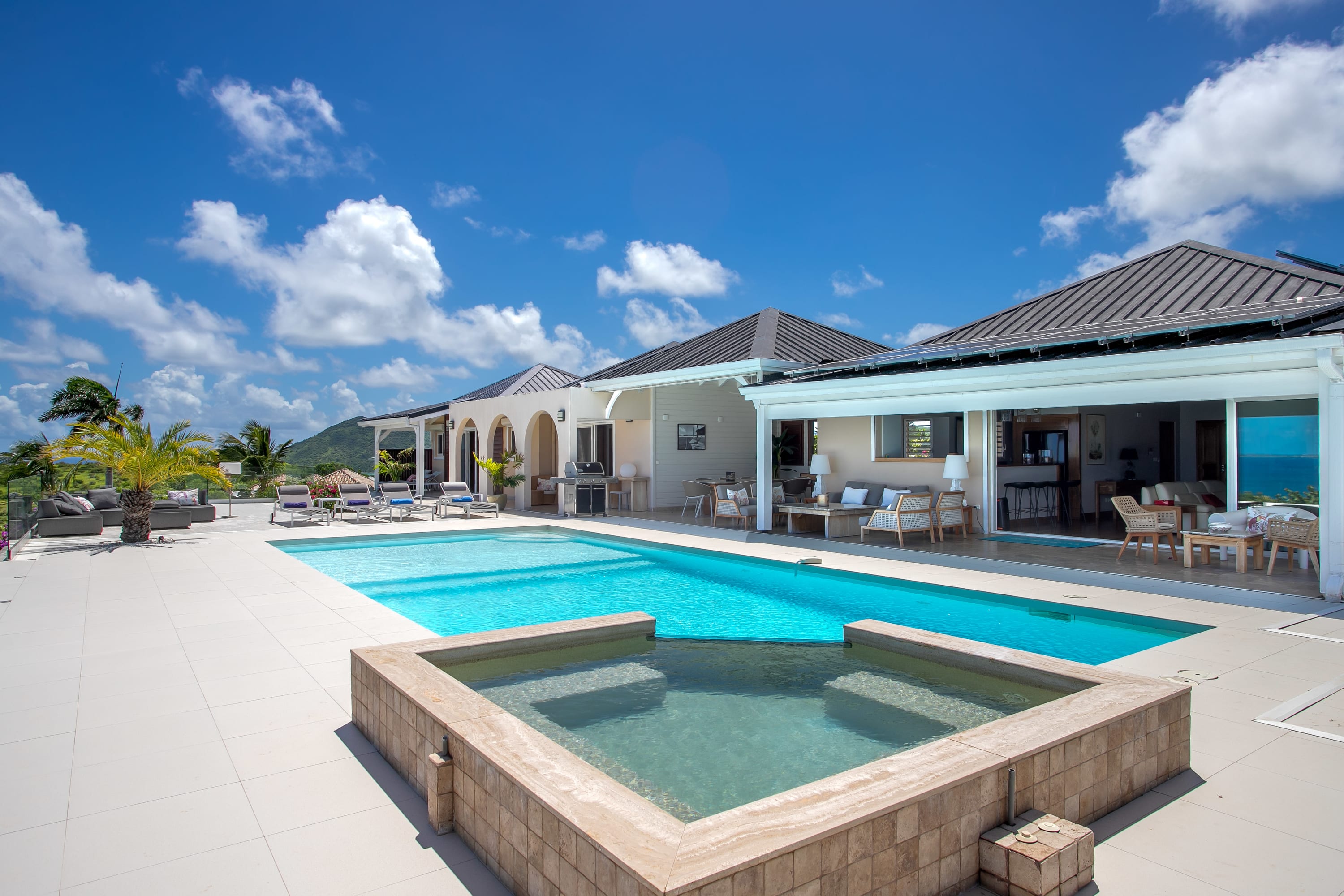 Dream in Blue, Five King Suites Above the Caribbean in Mont Choisy - Photo 8