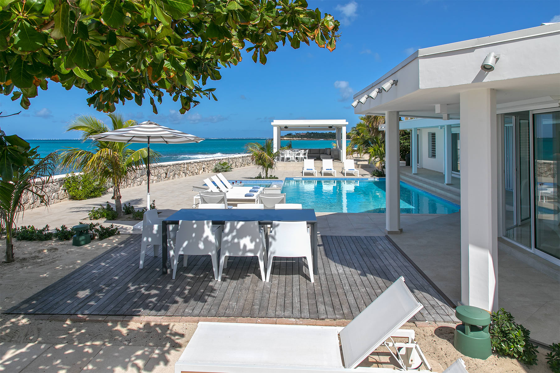 Ecume des Jours, Secluded Beachfront Villa on Plum Bay - Photo 11