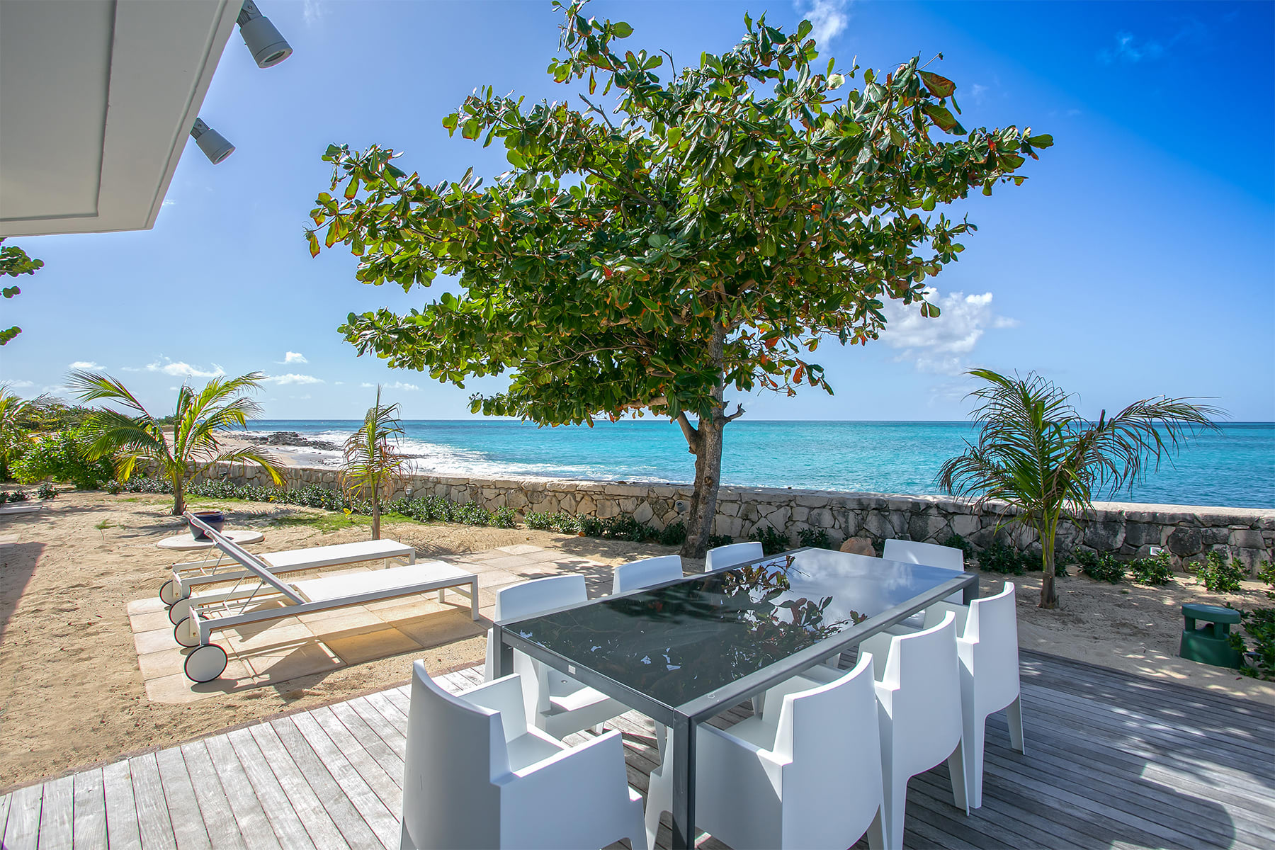 Ecume des Jours, Secluded Beachfront Villa on Plum Bay - Photo 12