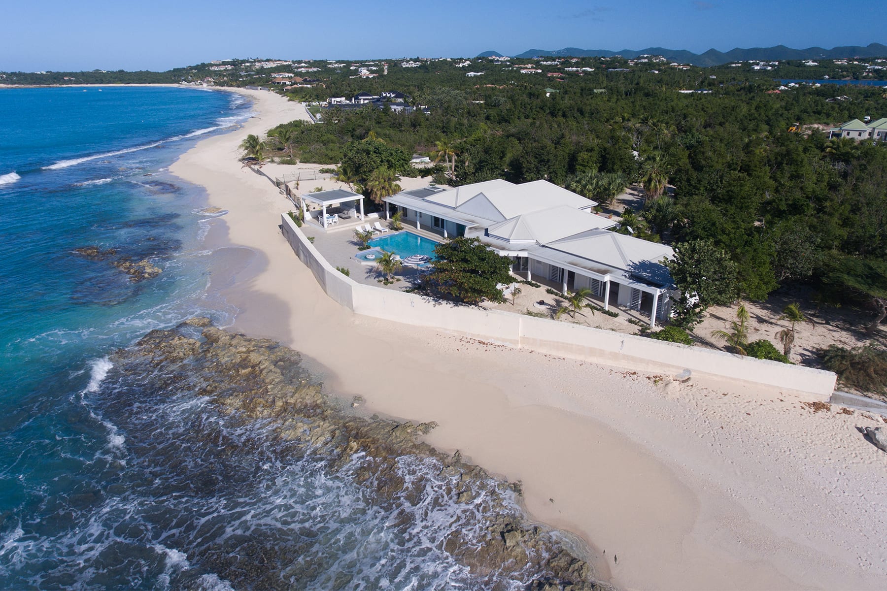 Ecume des Jours, Secluded Beachfront Villa on Plum Bay - Photo 14