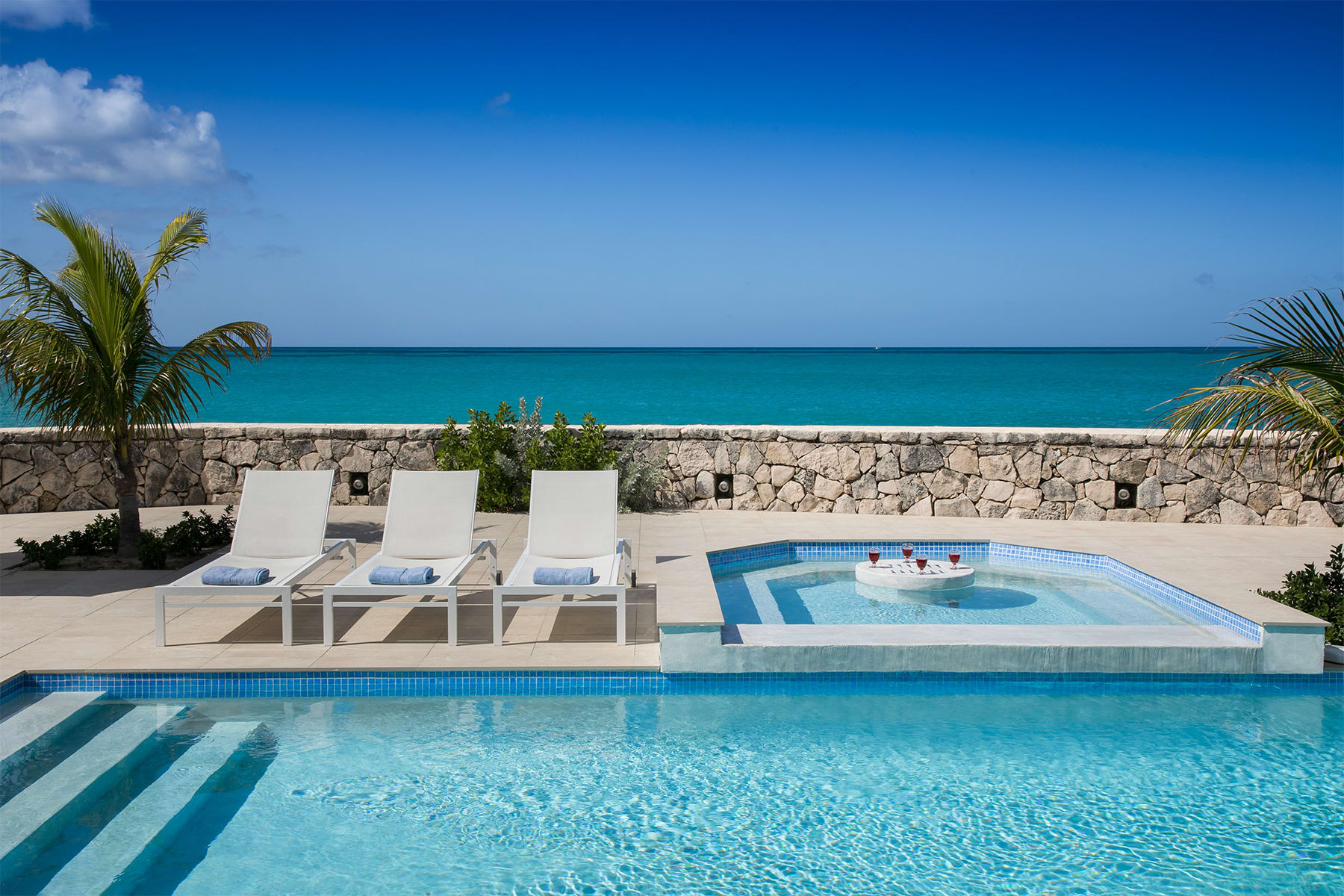 Ecume des Jours, Secluded Beachfront Villa on Plum Bay - Photo 5