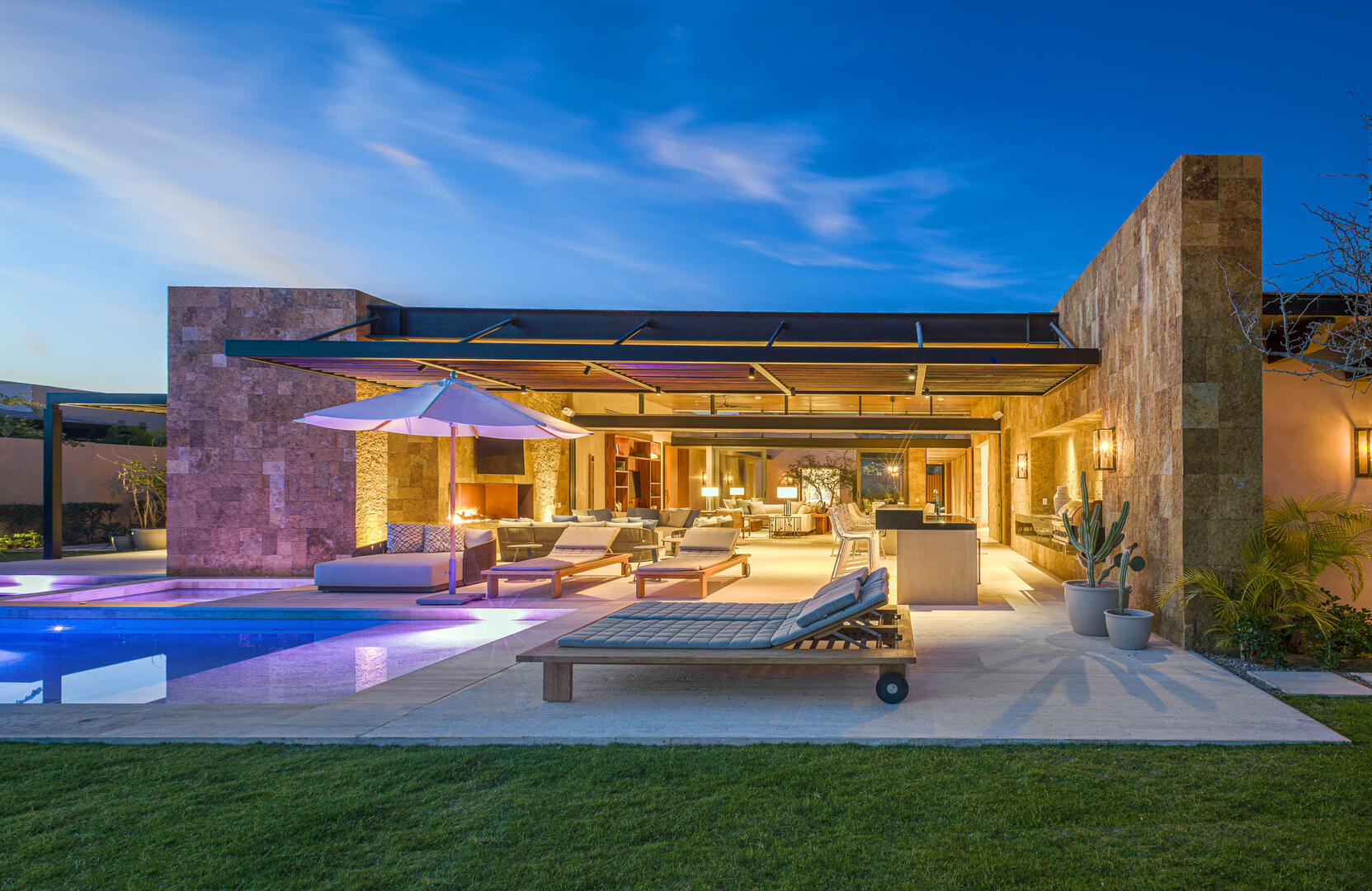 Enclave West #17, Ocean-View Six-Bedroom Villa in Puerto Los Cabos Gallery 1