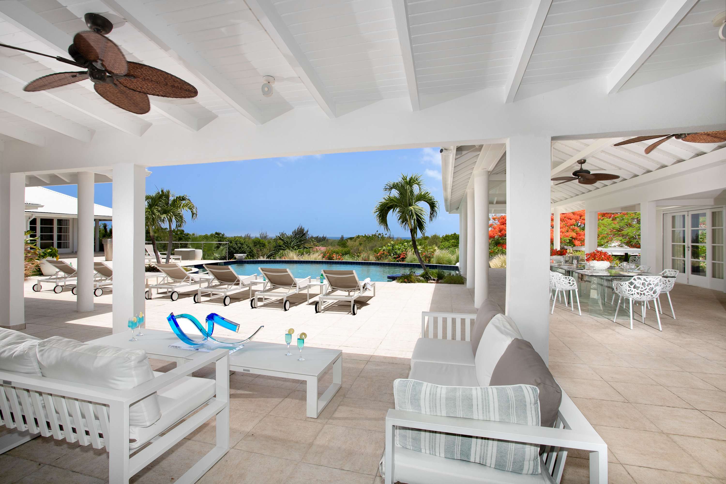 Villa Encore in Terres Basses, Six Ensuite Bedrooms with Heated Pool and Ocean Views - Photo 15