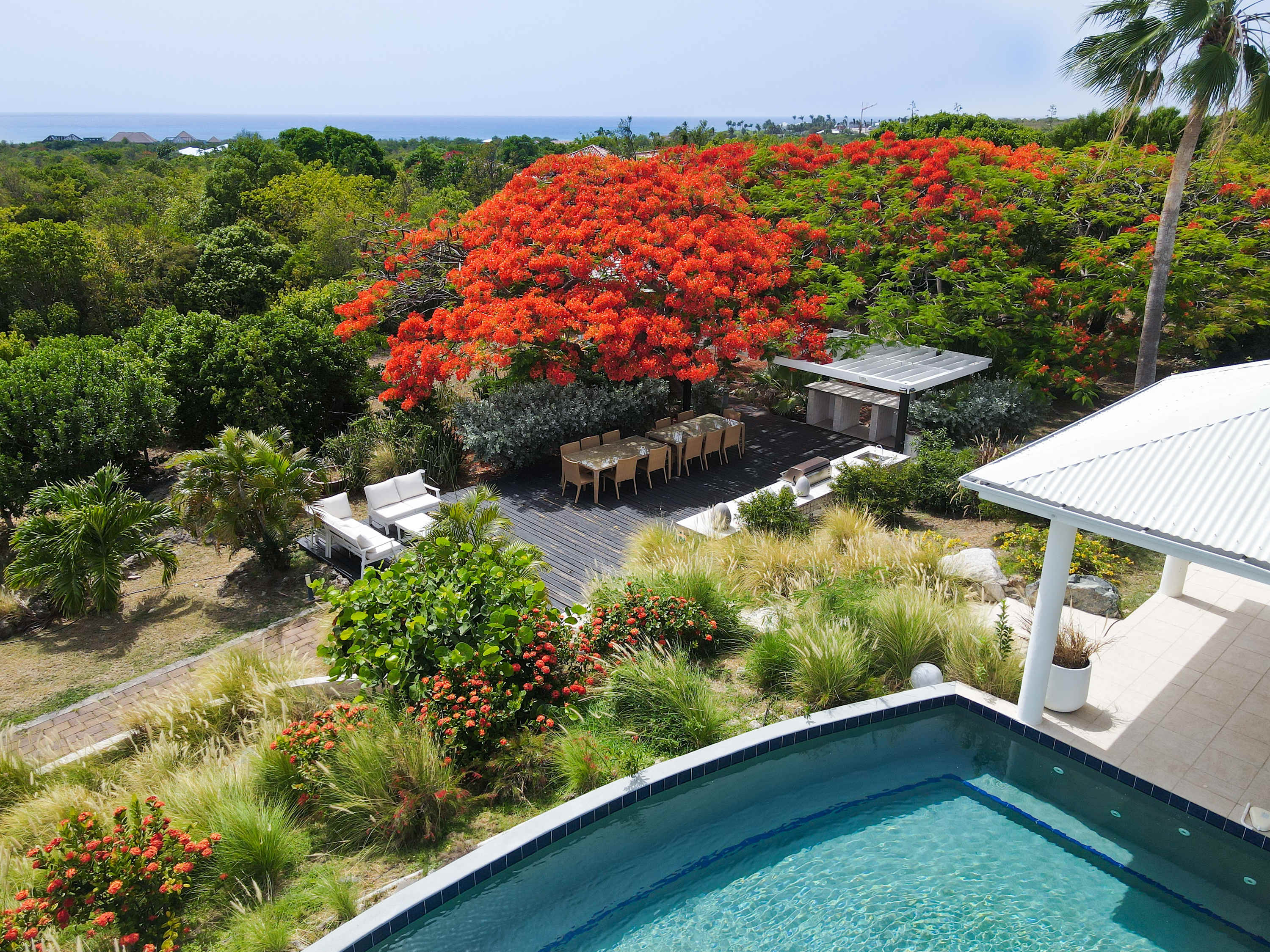 Villa Encore in Terres Basses, Six Ensuite Bedrooms with Heated Pool and Ocean Views - Photo 17