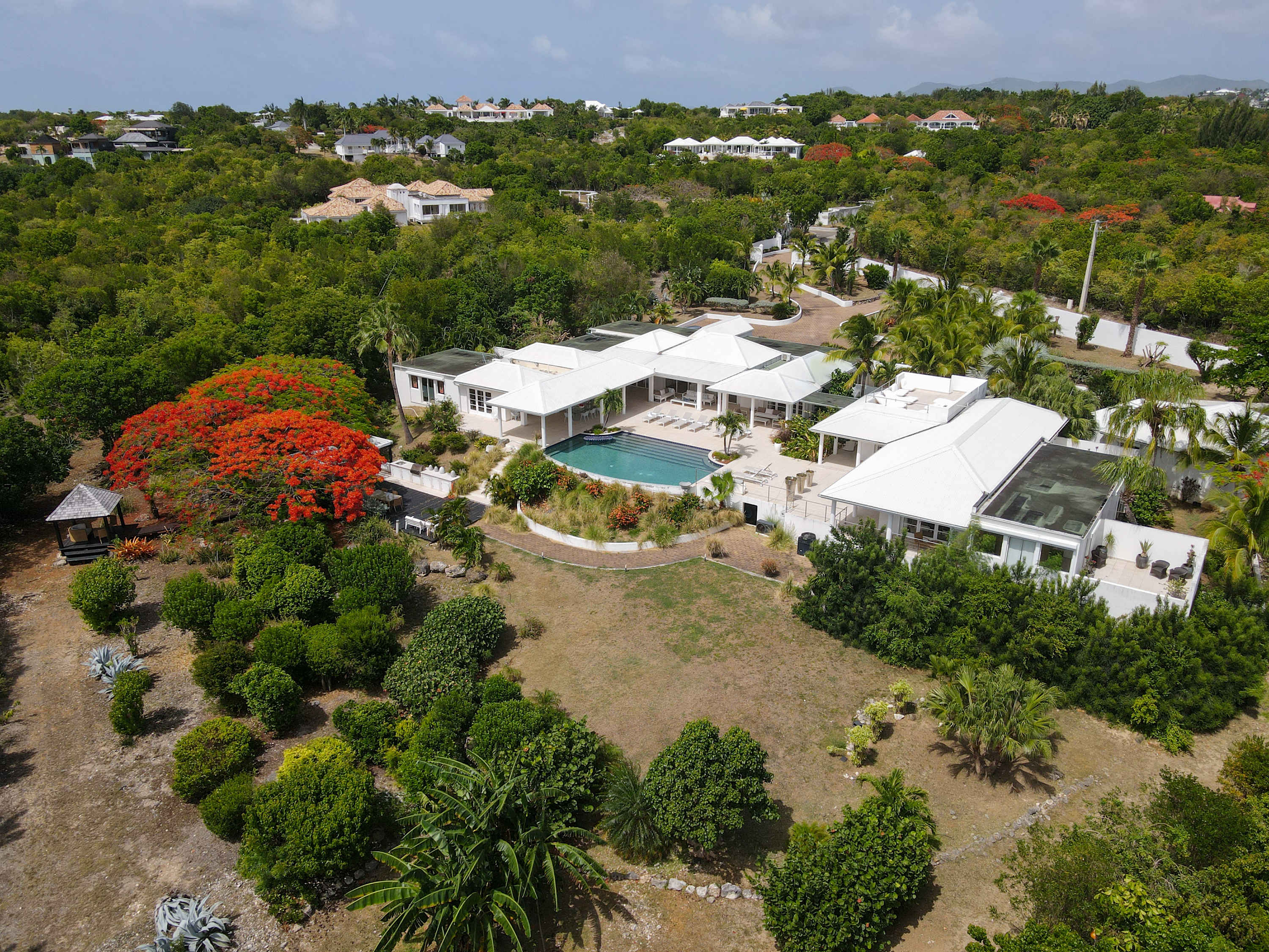 Villa Encore in Terres Basses, Six Ensuite Bedrooms with Heated Pool and Ocean Views Gallery 1