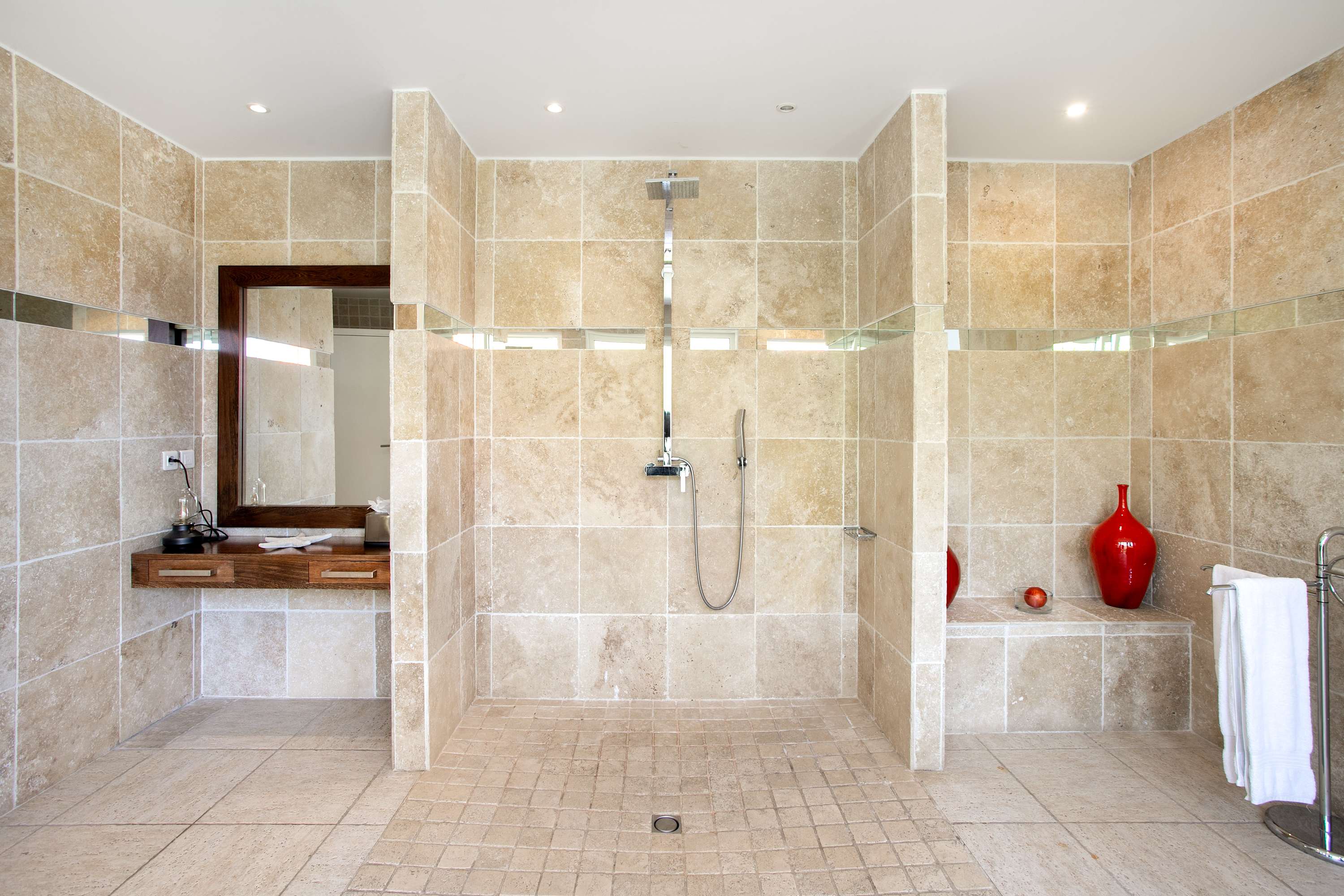 Villa Encore in Terres Basses, Six Ensuite Bedrooms with Heated Pool and Ocean Views - Photo 31