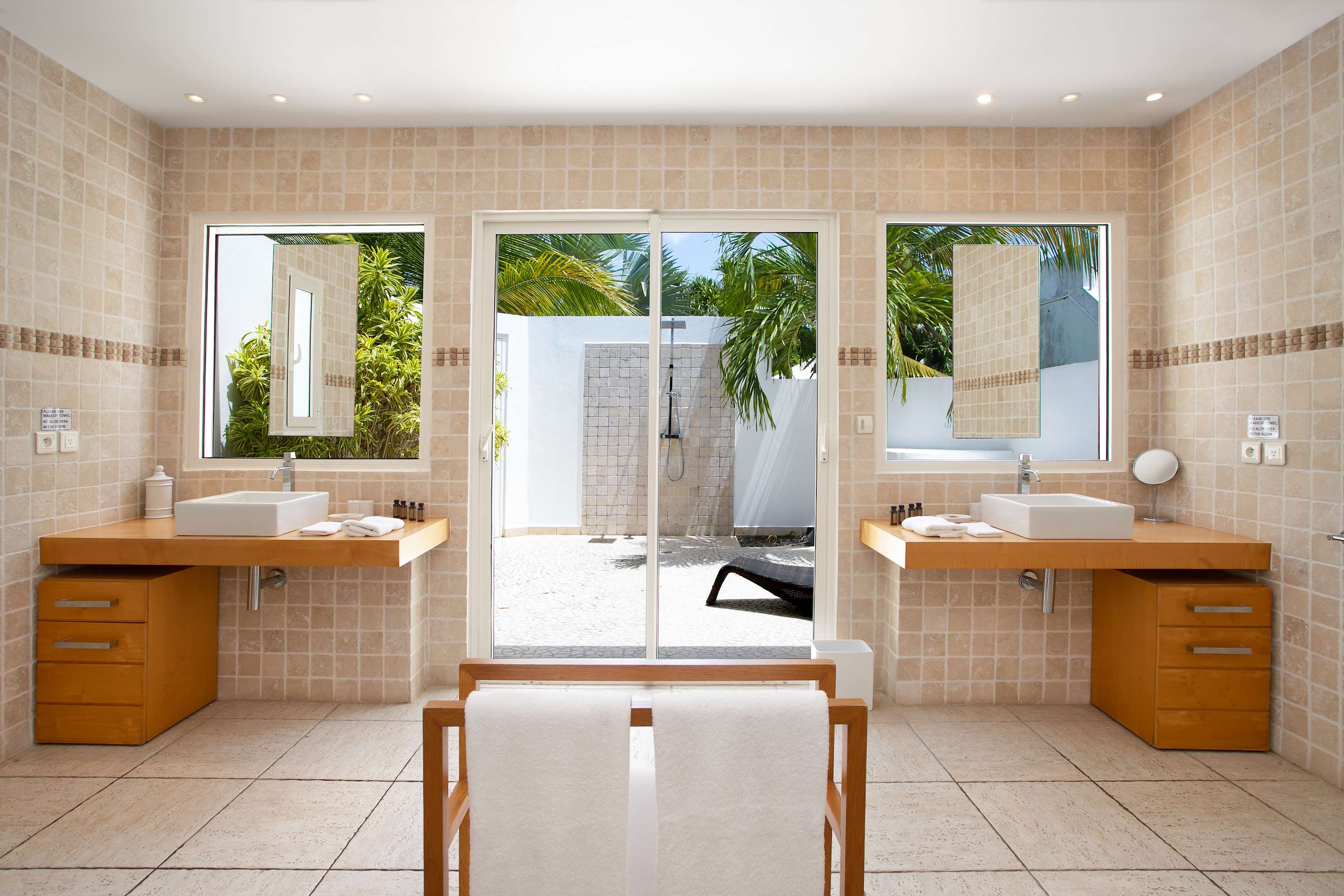 Villa Encore in Terres Basses, Six Ensuite Bedrooms with Heated Pool and Ocean Views - Photo 41