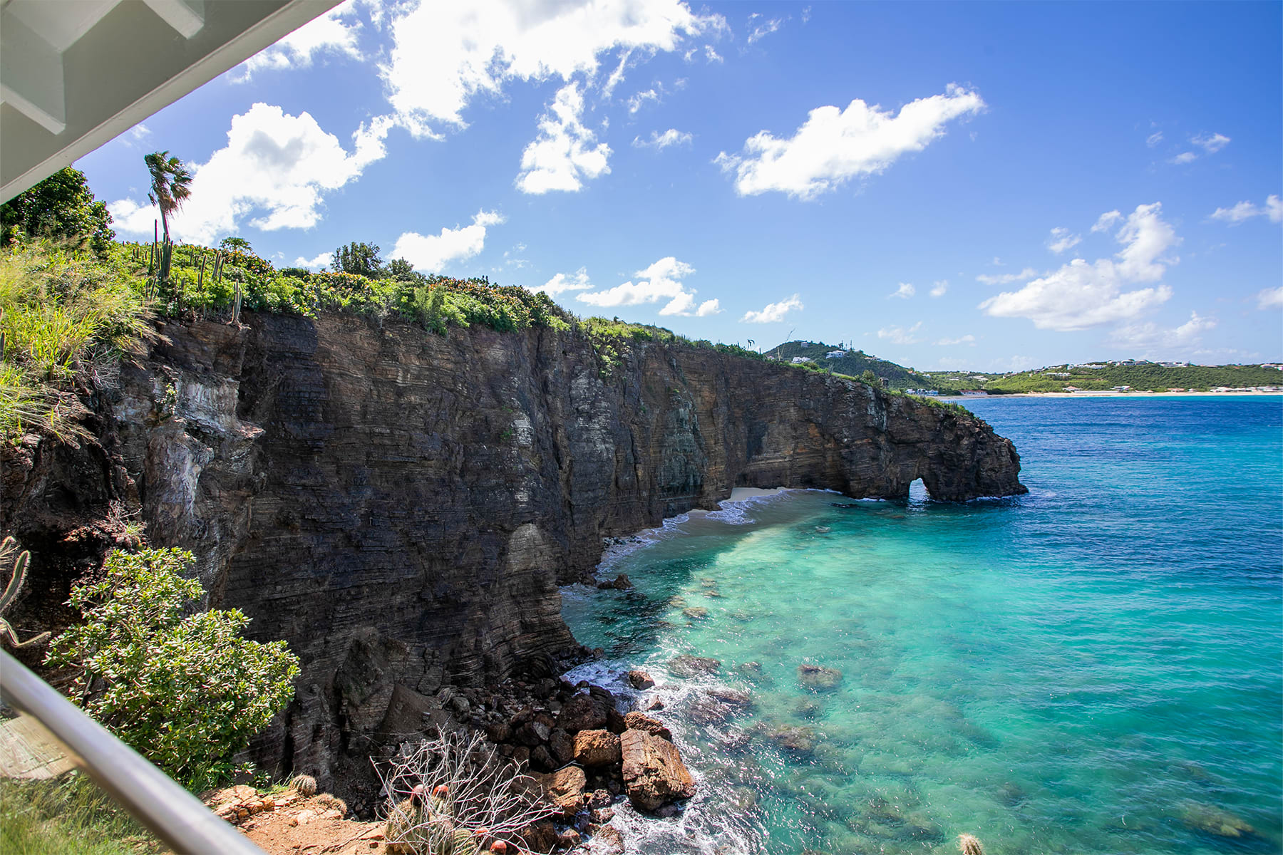 Esprit de la Mer, Cliffside Beachfront Villa above Baie Rouge - Photo 10