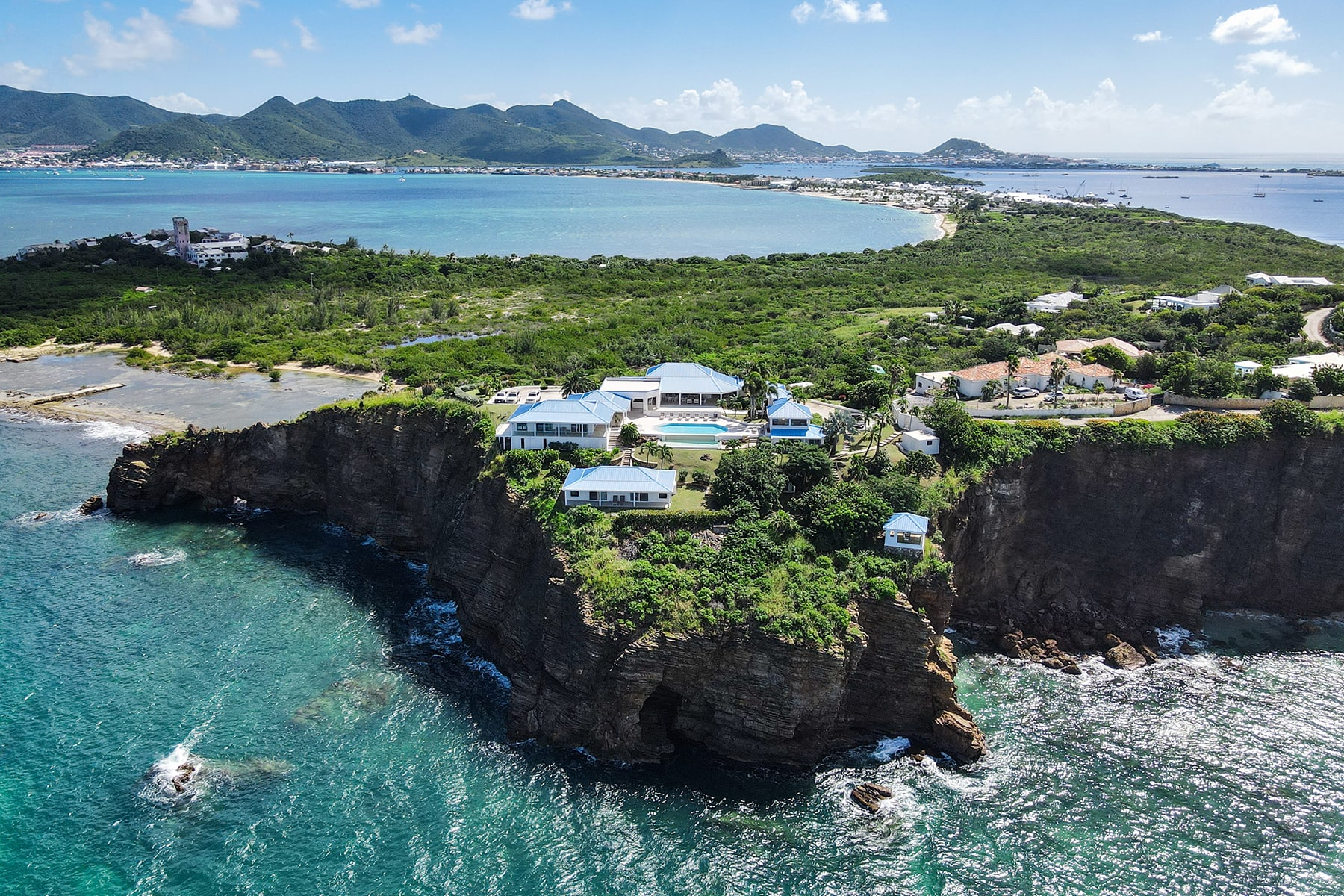 Esprit de la Mer, Cliffside Beachfront Villa above Baie Rouge Gallery 1