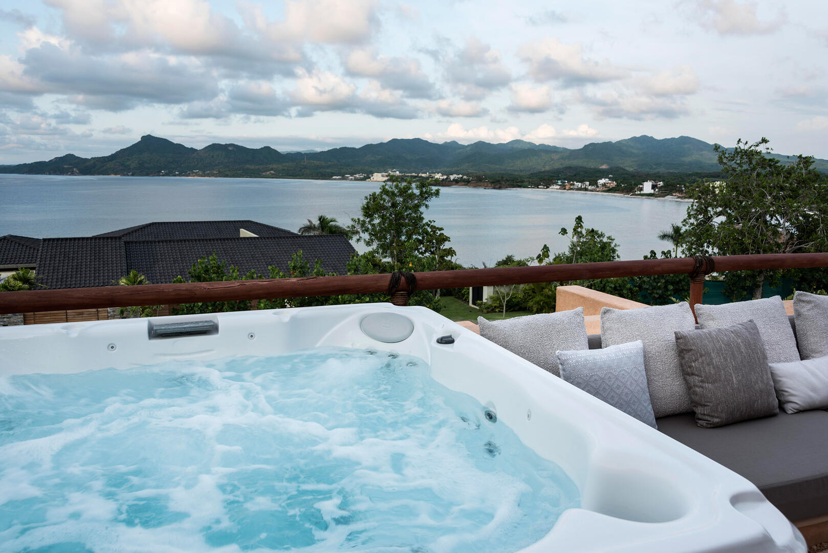 Estate Las Palmas, Seven Bedroom Ocean View Villa in Punta Mita with Chef and Beach Club Access Gallery 1