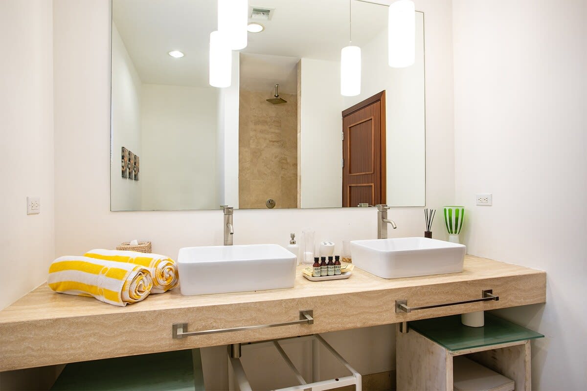 Villa Farniente, Beachfront Four-Bedroom Retreat in Shore Pointe, Cupecoy - Photo 27