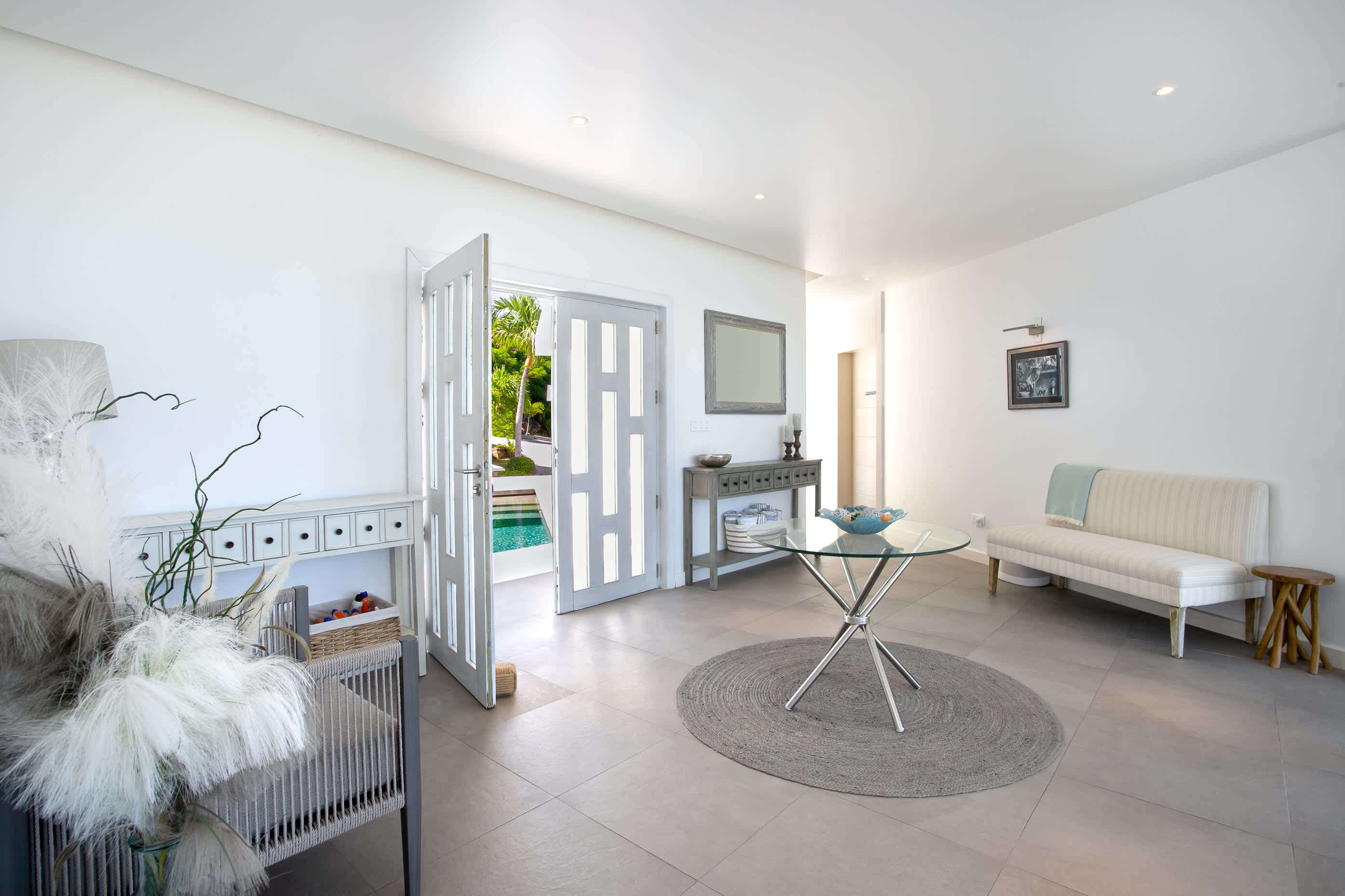 Five Minutes More, Ocean View Villa in Oyster Pond with Four King Suites - Photo 12