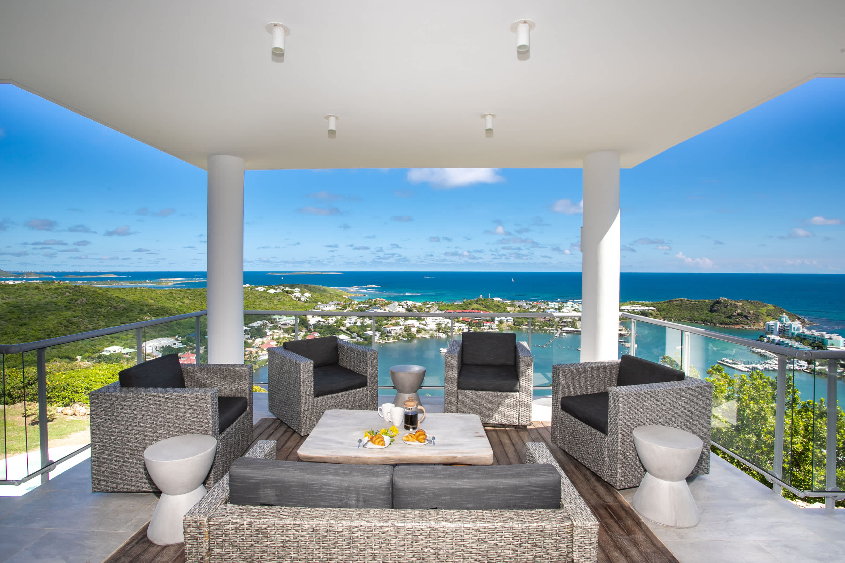 Five Minutes More, Ocean View Villa in Oyster Pond with Four King Suites - Photo 25
