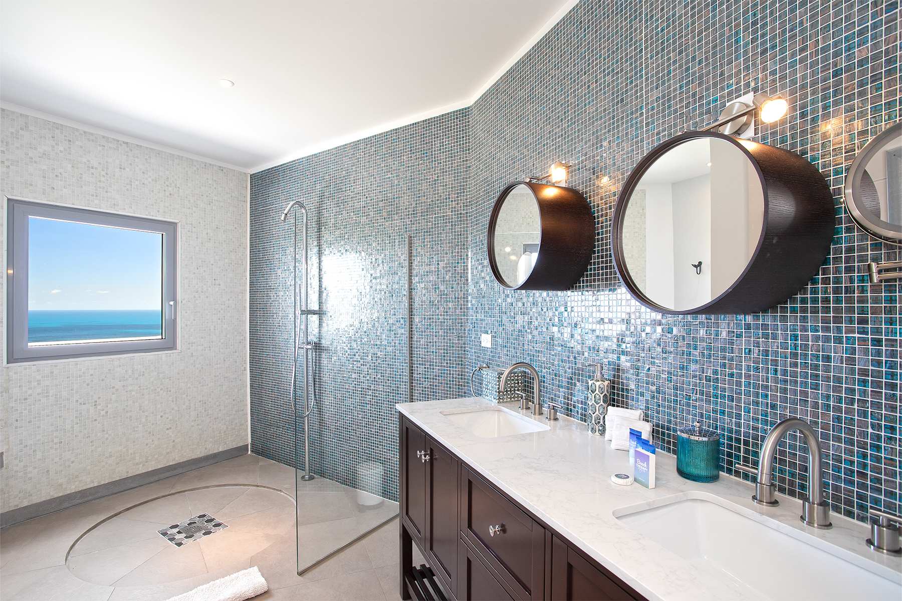 Five Minutes More, Ocean View Villa in Oyster Pond with Four King Suites - Photo 40