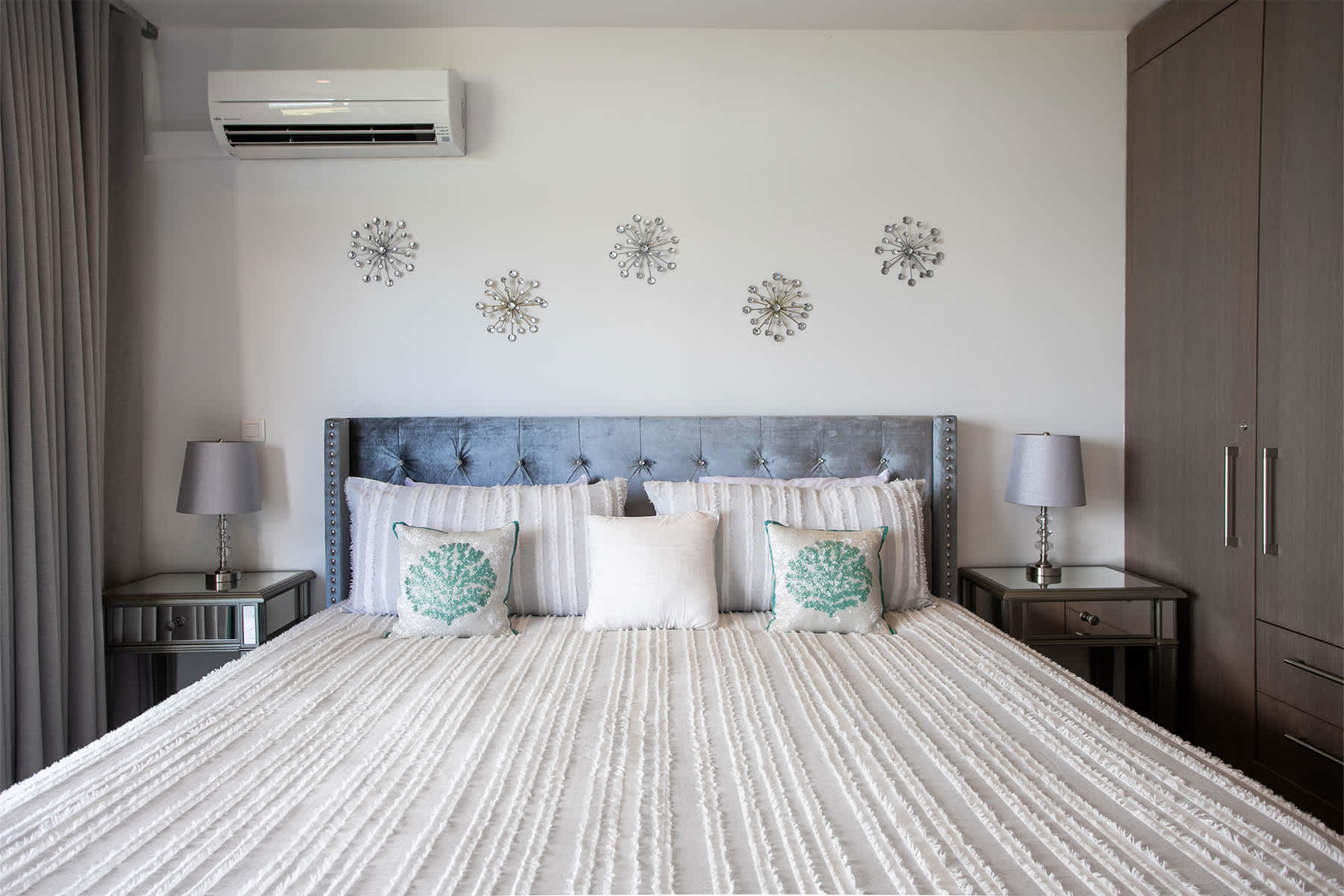 Five Minutes More, Ocean View Villa in Oyster Pond with Four King Suites - Photo 53