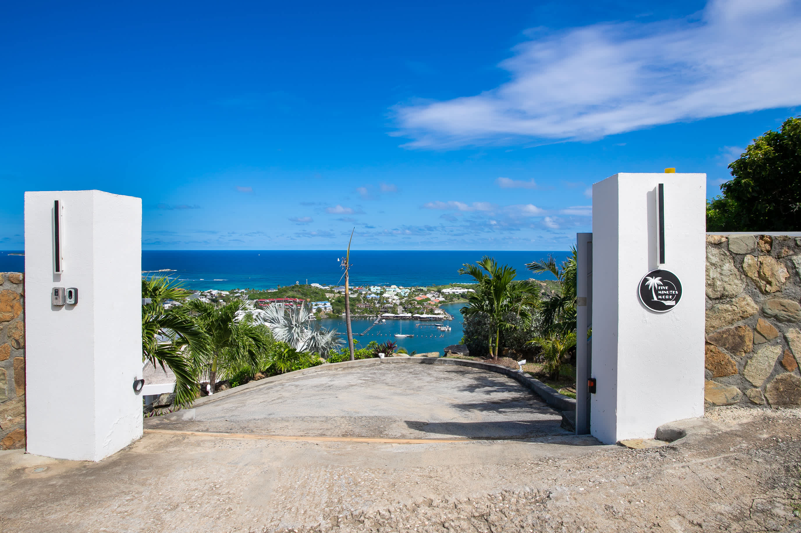Five Minutes More, Ocean View Villa in Oyster Pond with Four King Suites - Photo 58
