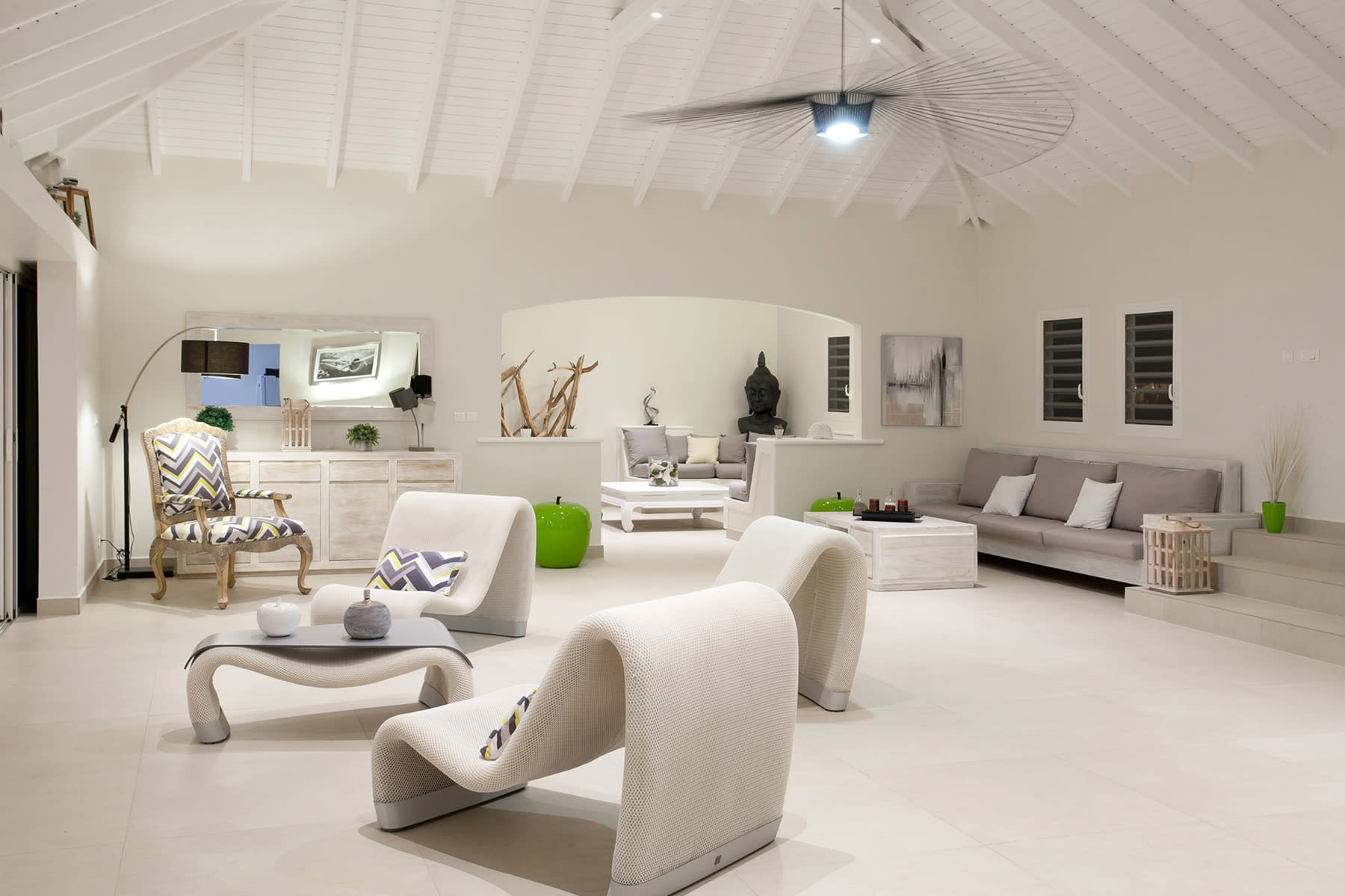 Villa Giselle, Terres Basses Villa with 180 Degree Caribbean Views and a Heated Pool - Photo 18