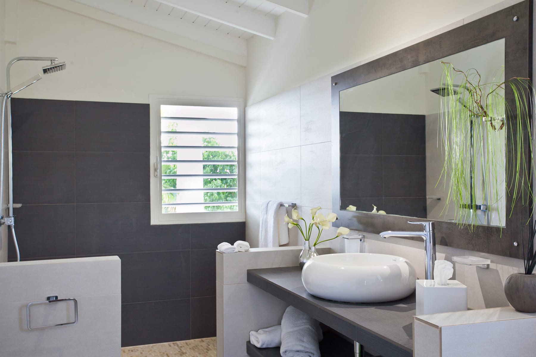 Villa Giselle, Terres Basses Villa with 180 Degree Caribbean Views and a Heated Pool - Photo 27