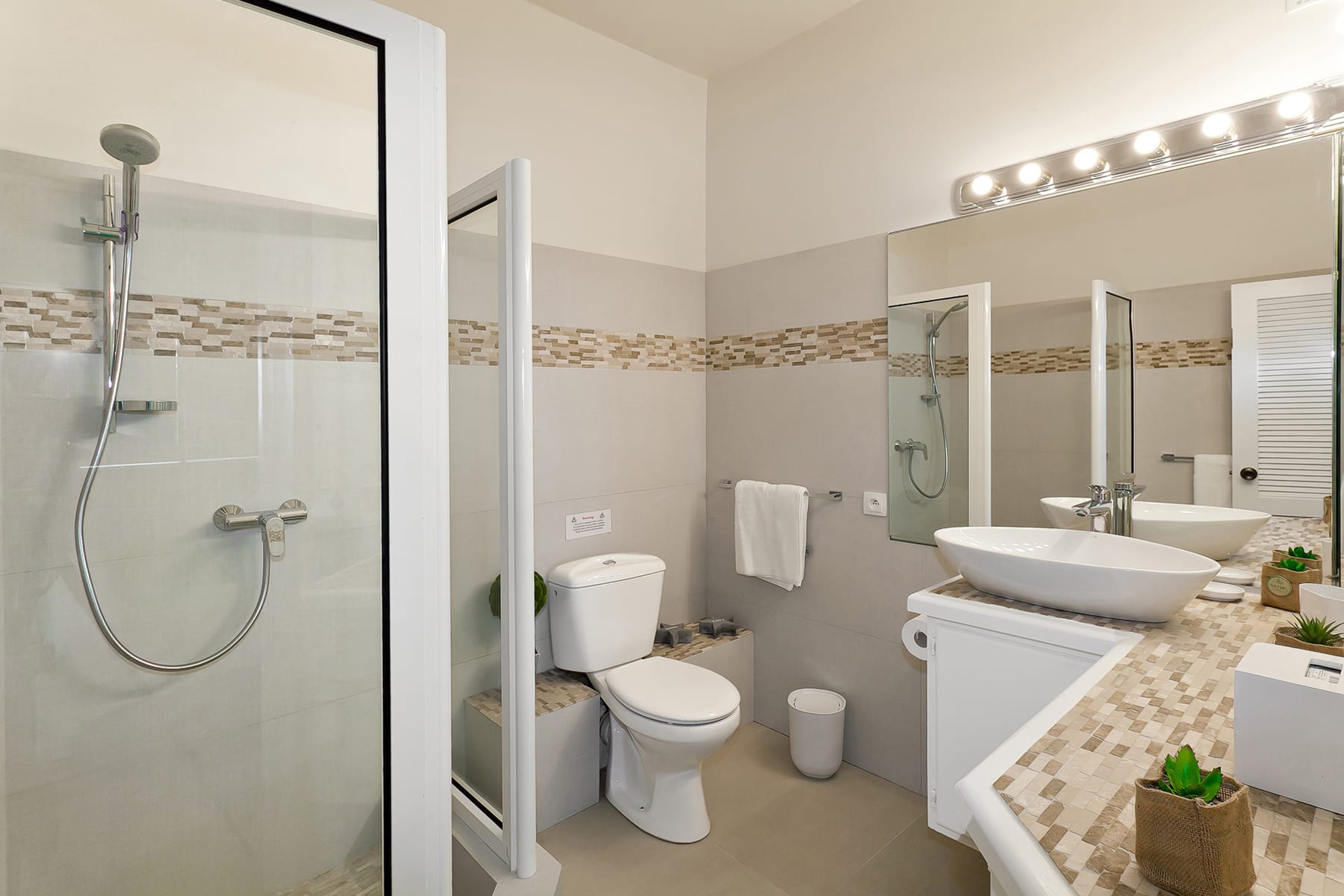Villa Giselle, Terres Basses Villa with 180 Degree Caribbean Views and a Heated Pool - Photo 38