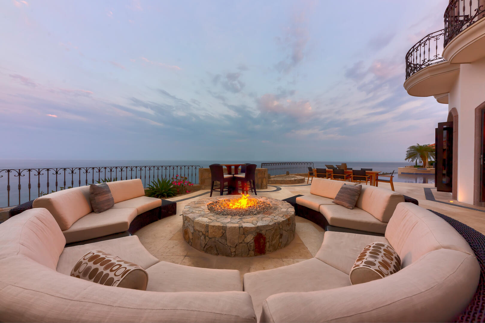 Hacienda 502, Ocean View Palmilla Villa with Five King Suites - Photo 6