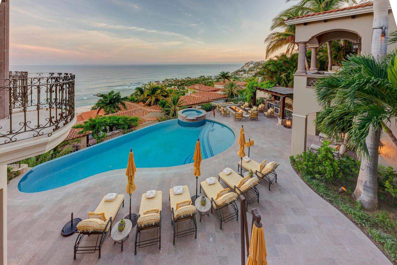 Hacienda 513, a Six-Bedroom Ocean-View Villa in Villas del Mar Palmilla Gallery 2