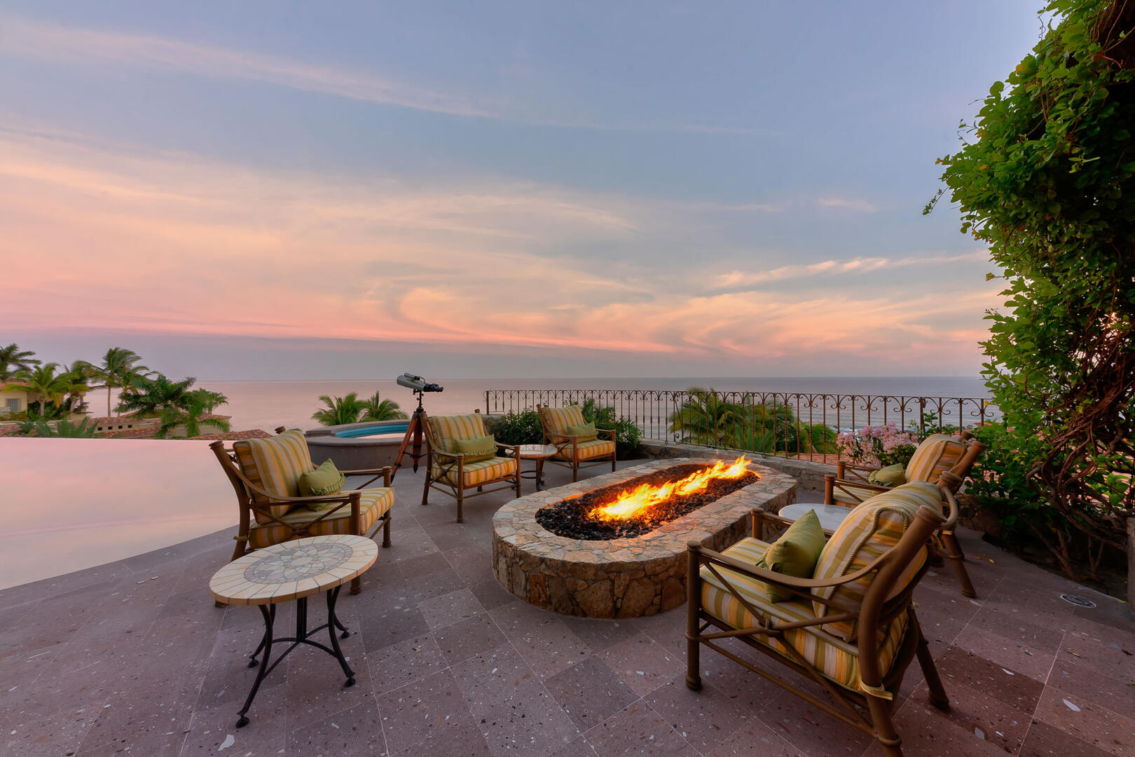 Hacienda 513, a Six-Bedroom Ocean-View Villa in Villas del Mar Palmilla Gallery 3