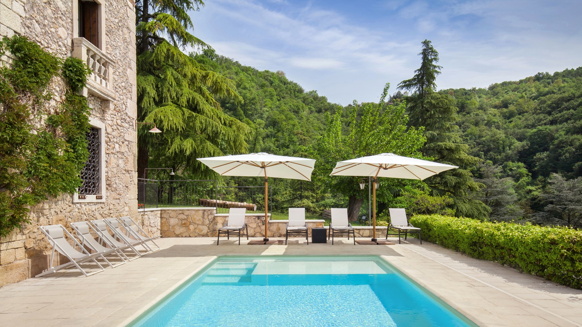 Il Giardino di Sibilia | Elegant Veneto Villa with Pool, Gardens and Stone Cellar Cantina - Photo 11