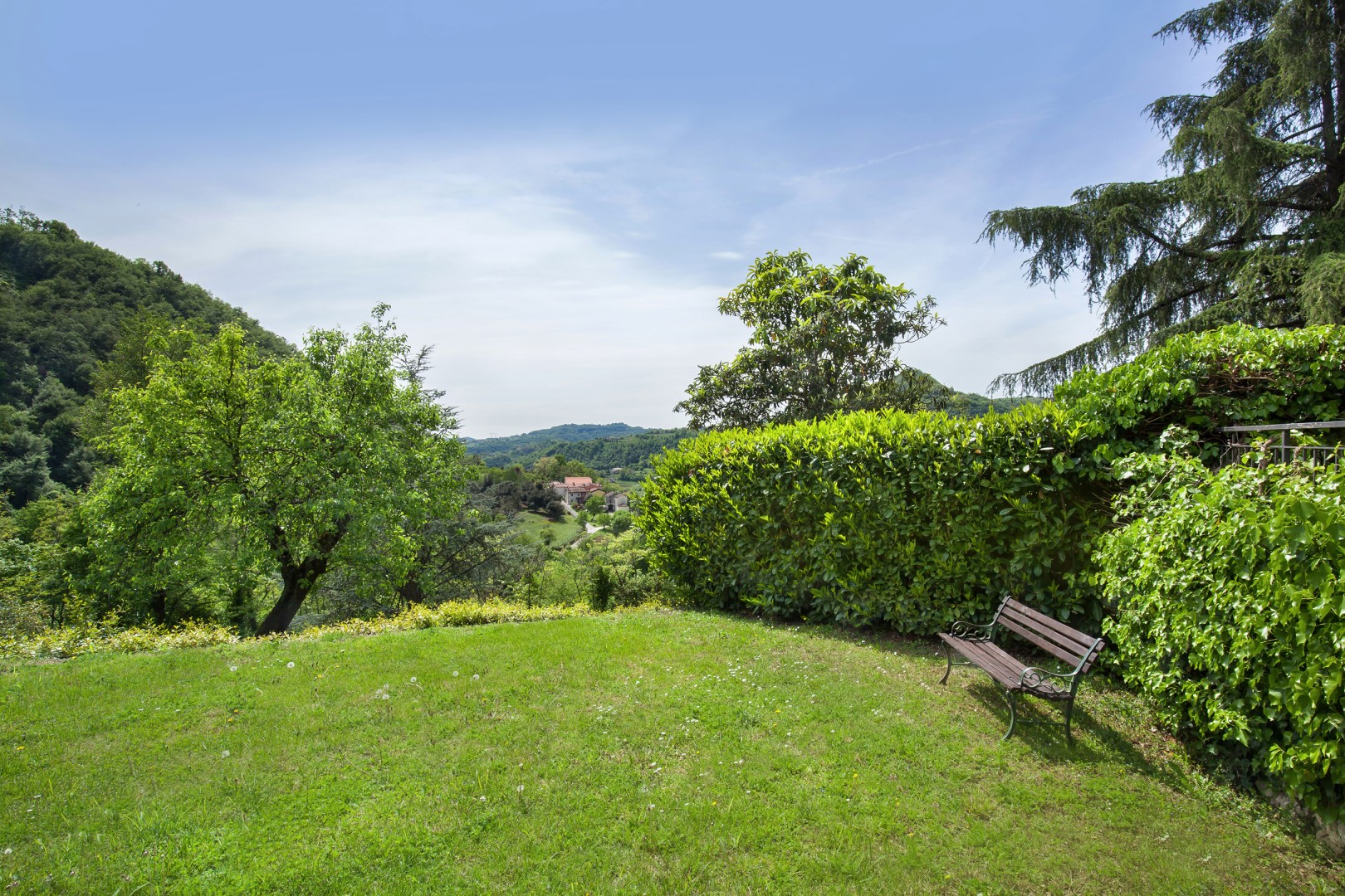 Il Giardino di Sibilia | Elegant Veneto Villa with Pool, Gardens and Stone Cellar Cantina - Photo 12