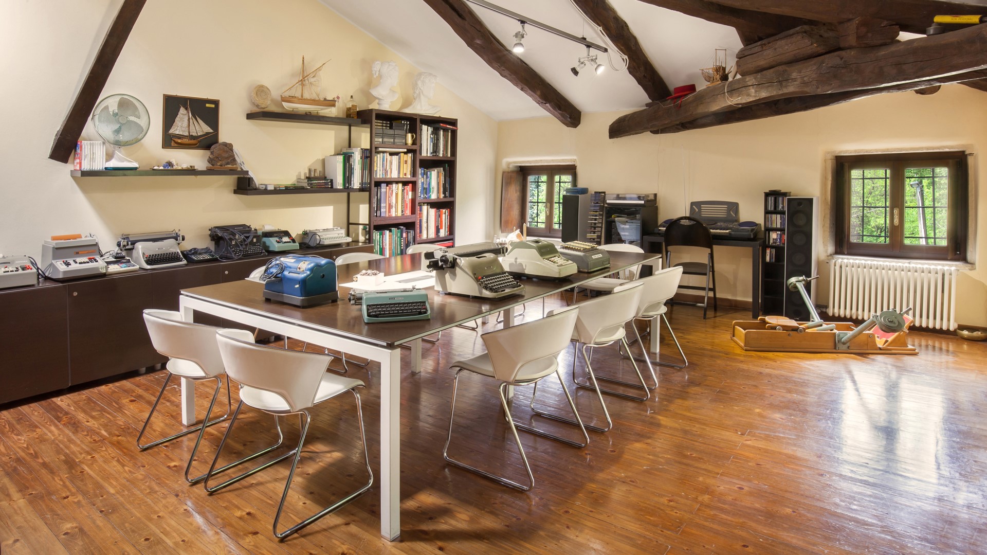 Il Giardino di Sibilia | Elegant Veneto Villa with Pool, Gardens and Stone Cellar Cantina - Photo 23