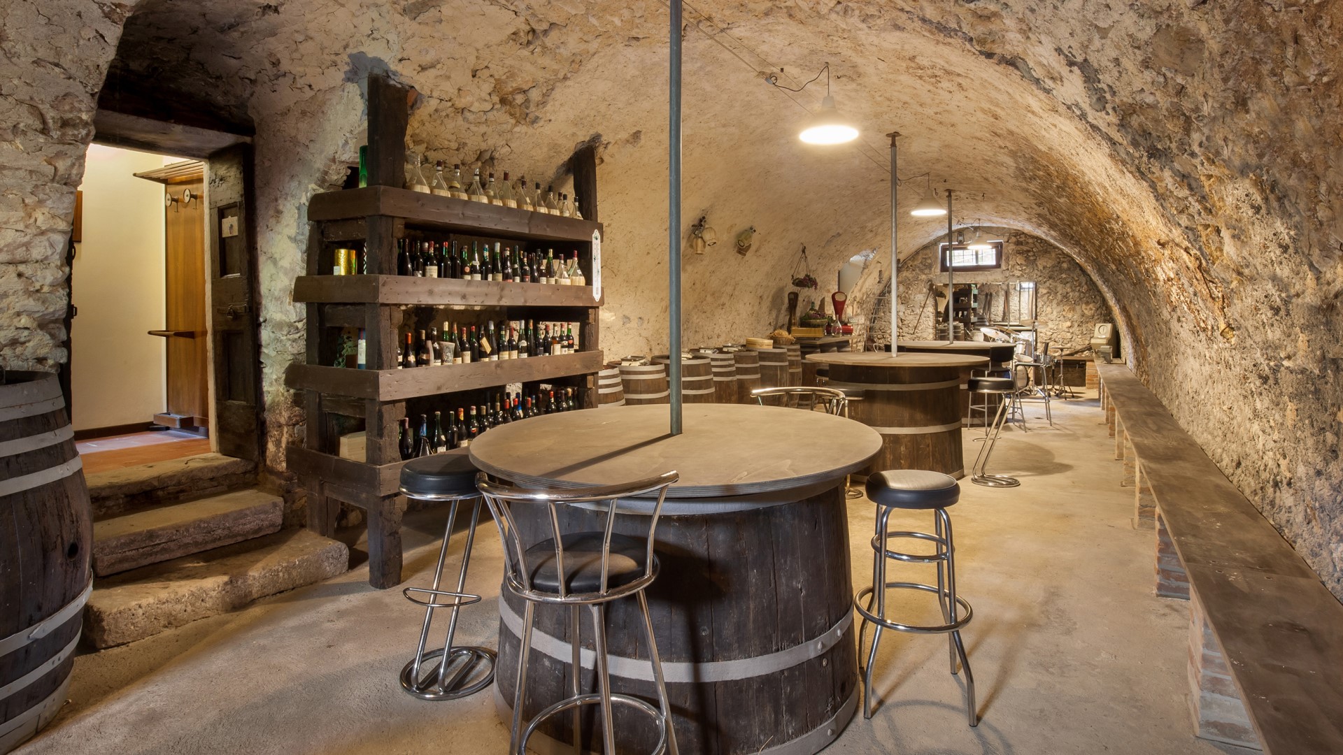 Il Giardino di Sibilia | Elegant Veneto Villa with Pool, Gardens and Stone Cellar Cantina - Photo 25