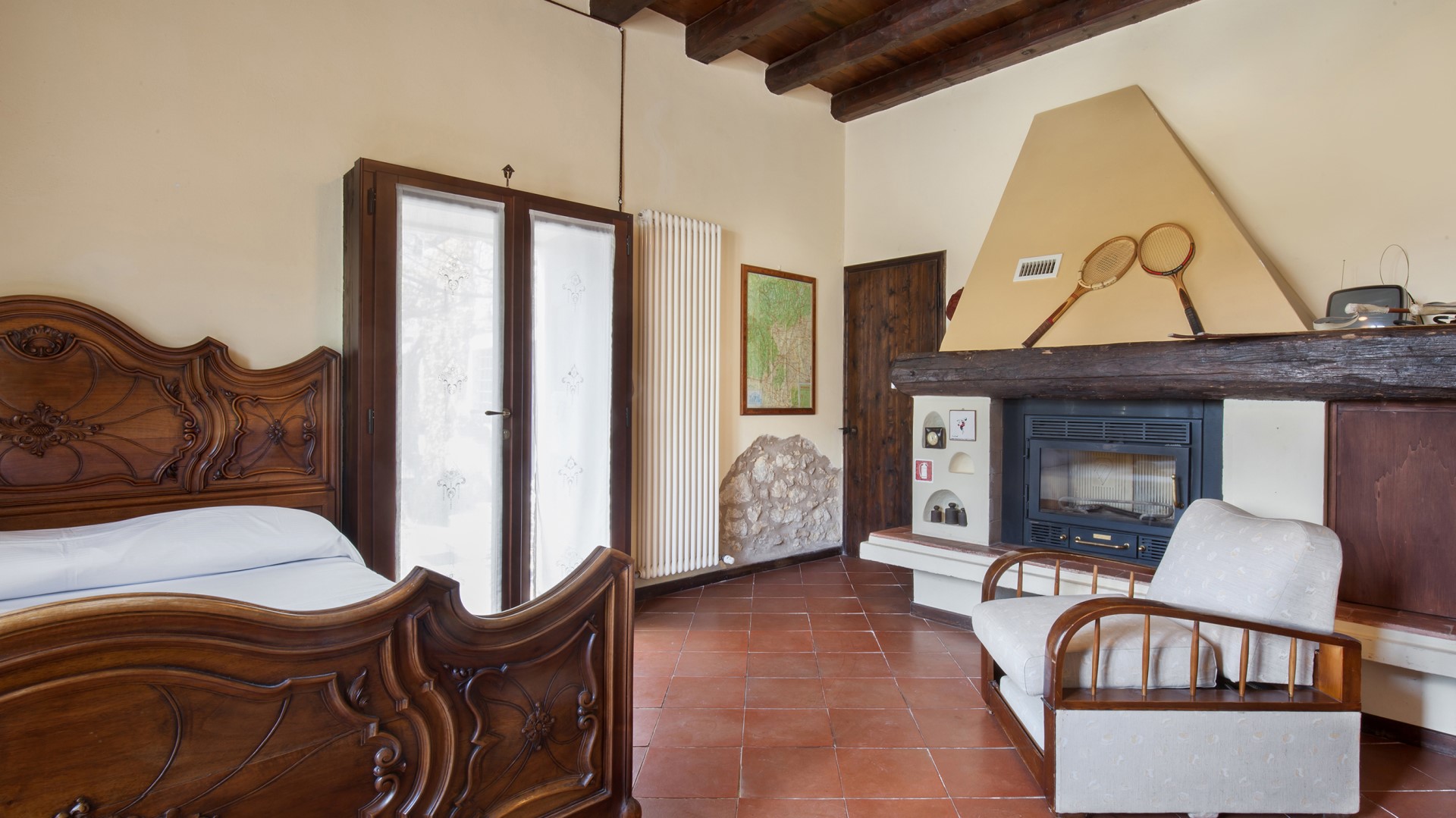 Il Giardino di Sibilia | Elegant Veneto Villa with Pool, Gardens and Stone Cellar Cantina - Photo 27