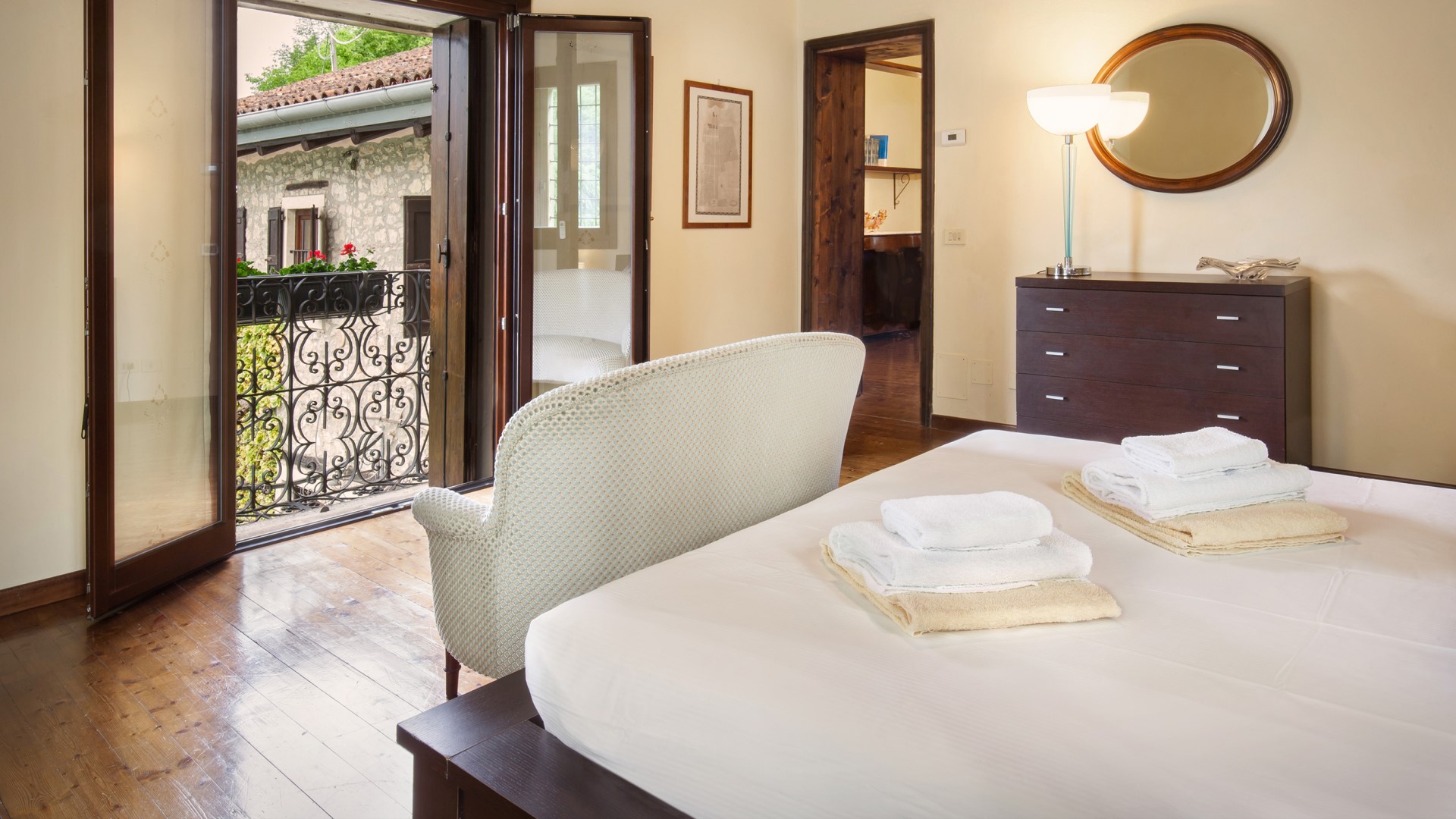 Il Giardino di Sibilia | Elegant Veneto Villa with Pool, Gardens and Stone Cellar Cantina - Photo 31