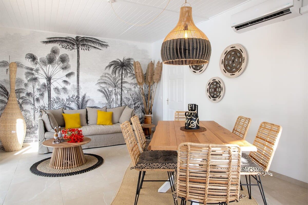 Villa Jacaranda, Baie Longue Views and Barefoot Terrace Living in Terres Basses - Photo 12