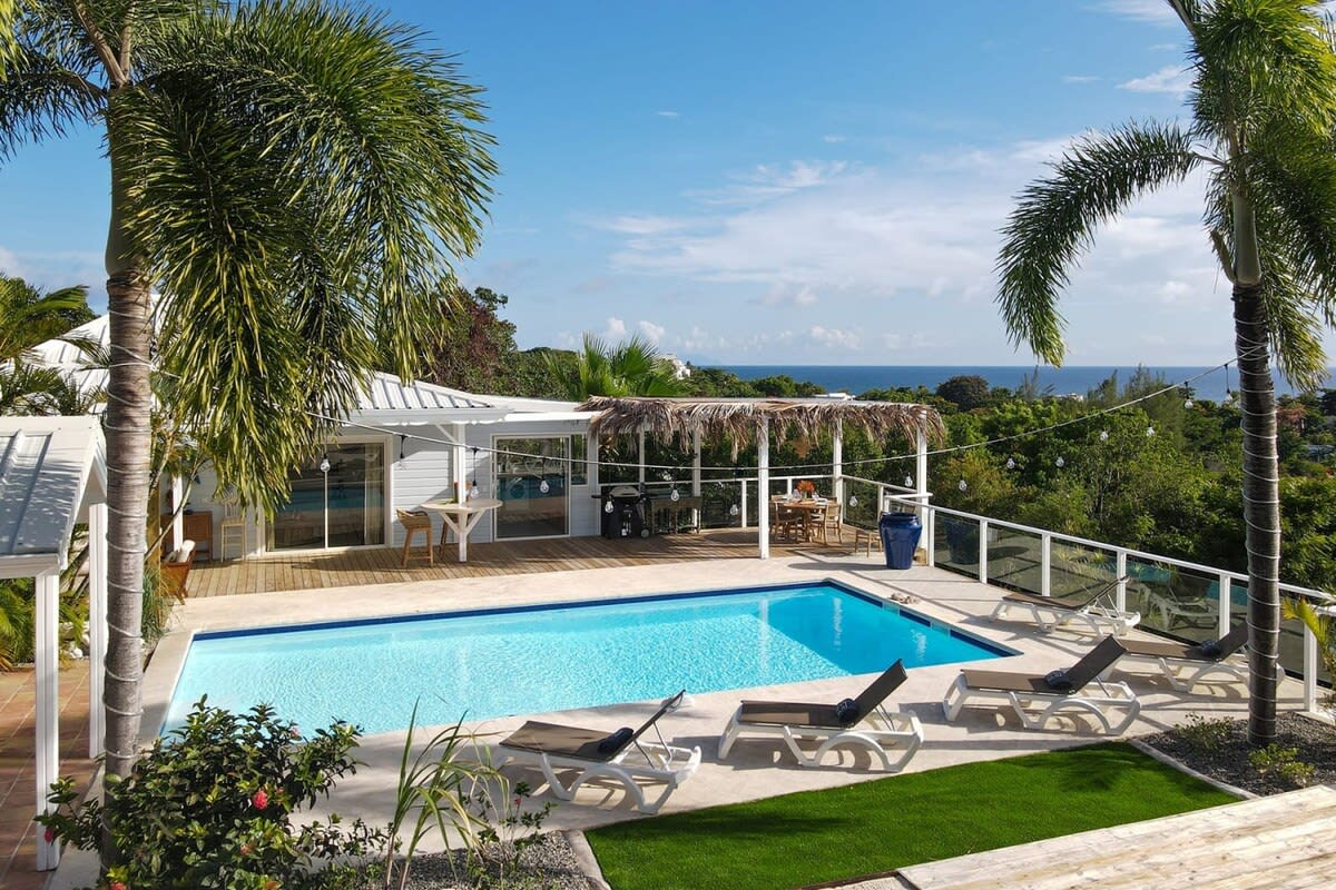 Villa Jacaranda, Baie Longue Views and Barefoot Terrace Living in Terres Basses Gallery 1