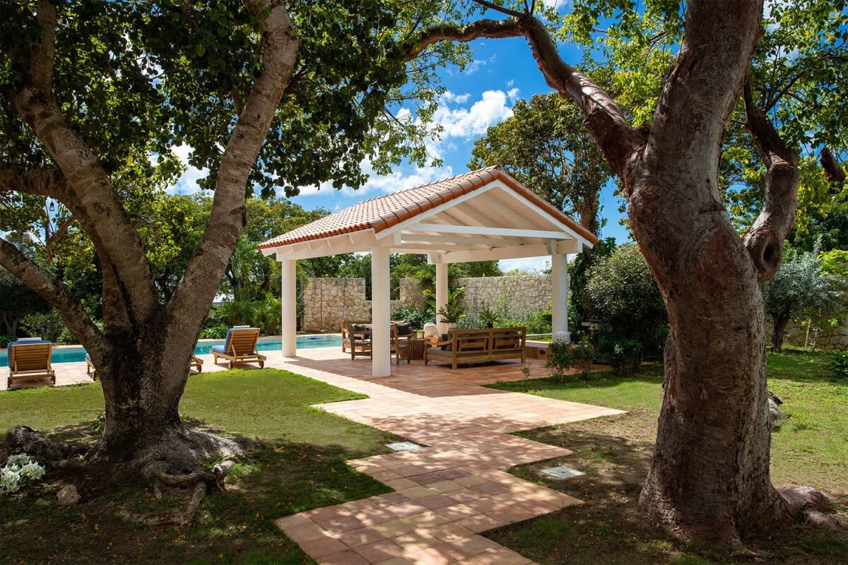 Villa Jasper, a Philip Johnson Island Retreat in Terres Basses - Photo 11