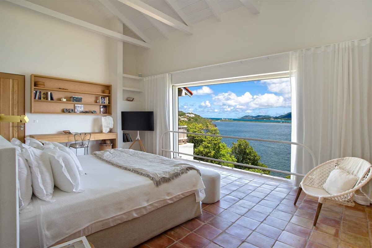Villa Jasper, a Philip Johnson Island Retreat in Terres Basses - Photo 20
