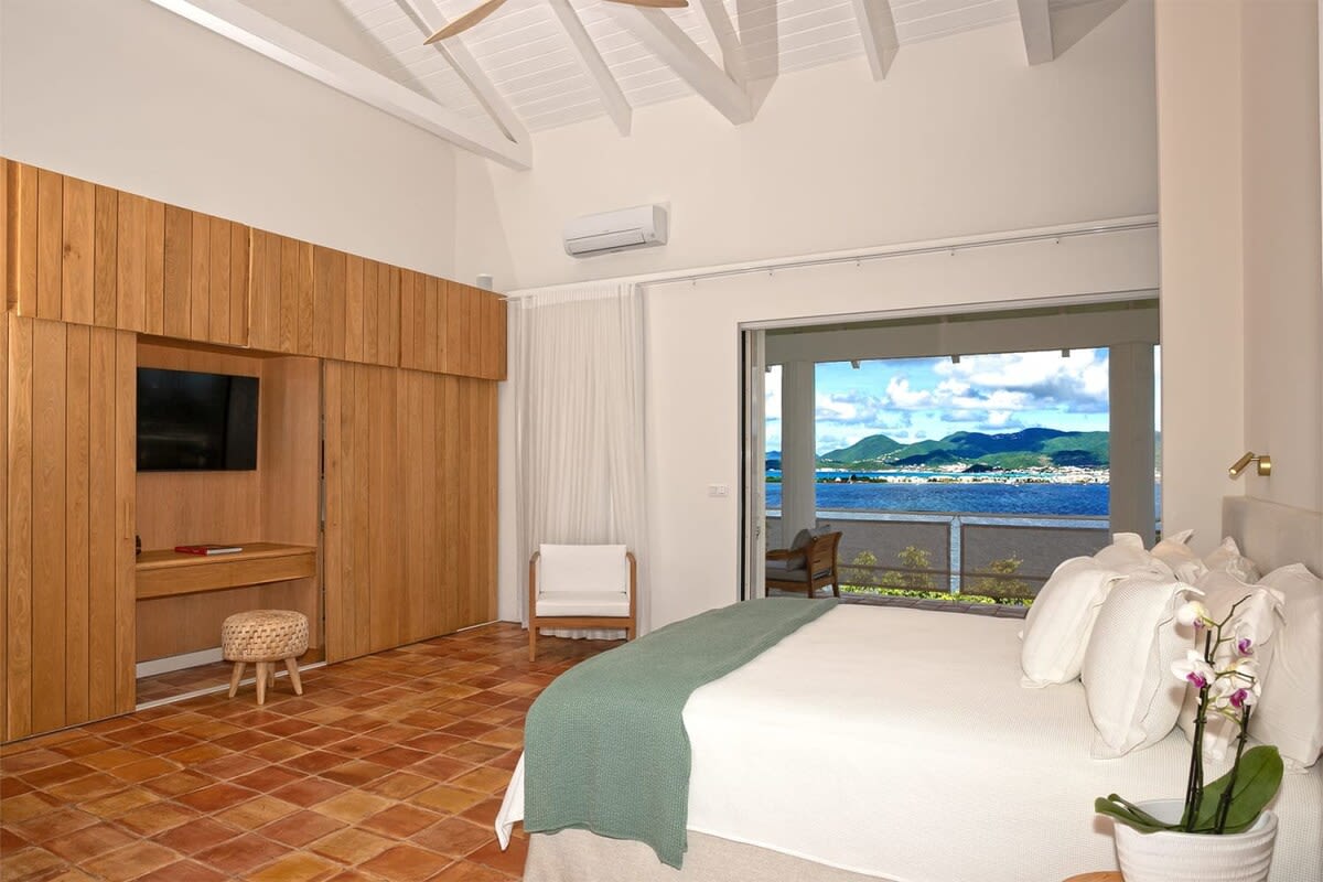 Villa Jasper, a Philip Johnson Island Retreat in Terres Basses - Photo 26
