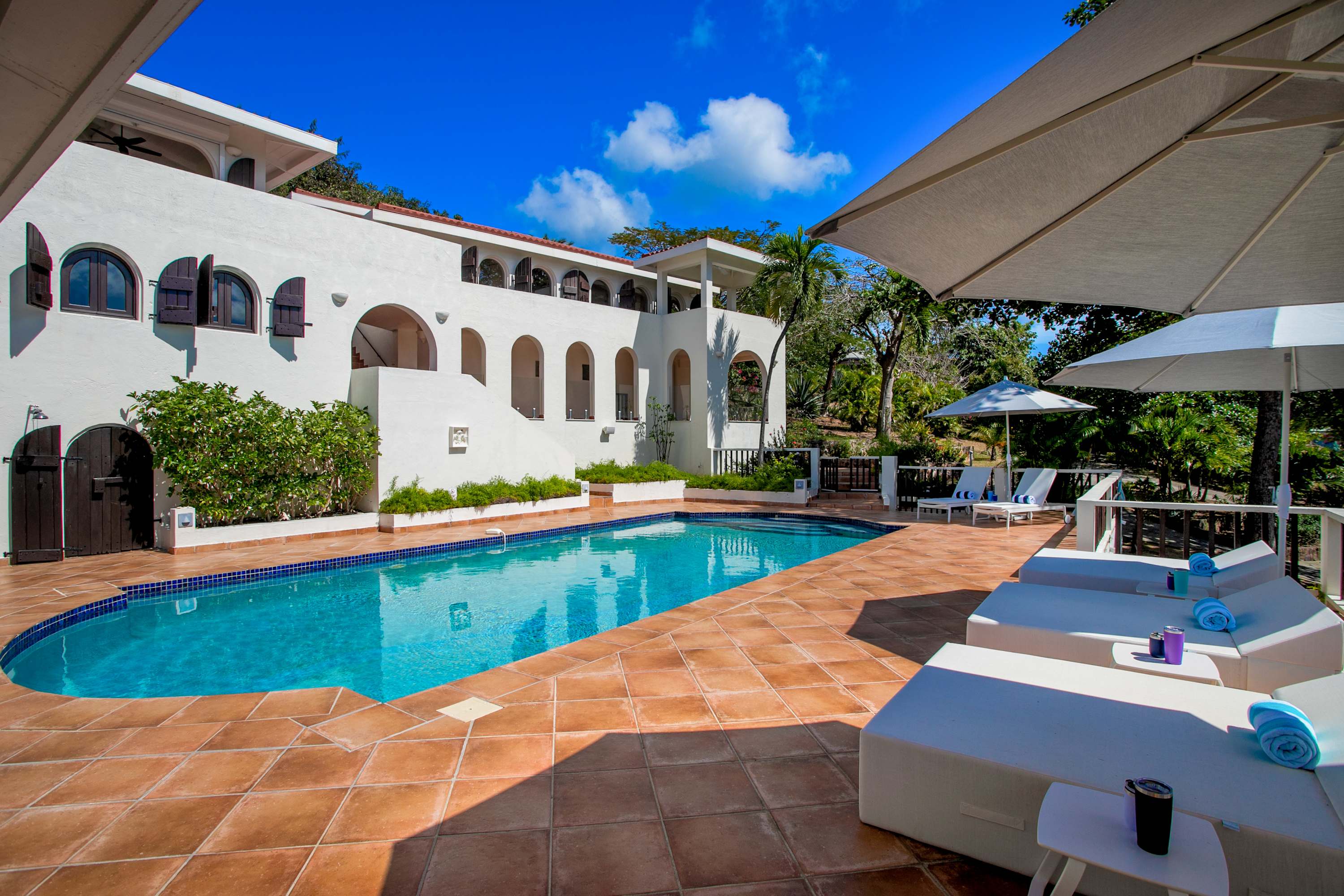 Villa Joie de Vivre, Beachfront Baie Rouge Villa with Private Cottage and Sunset Pool - Photo 13