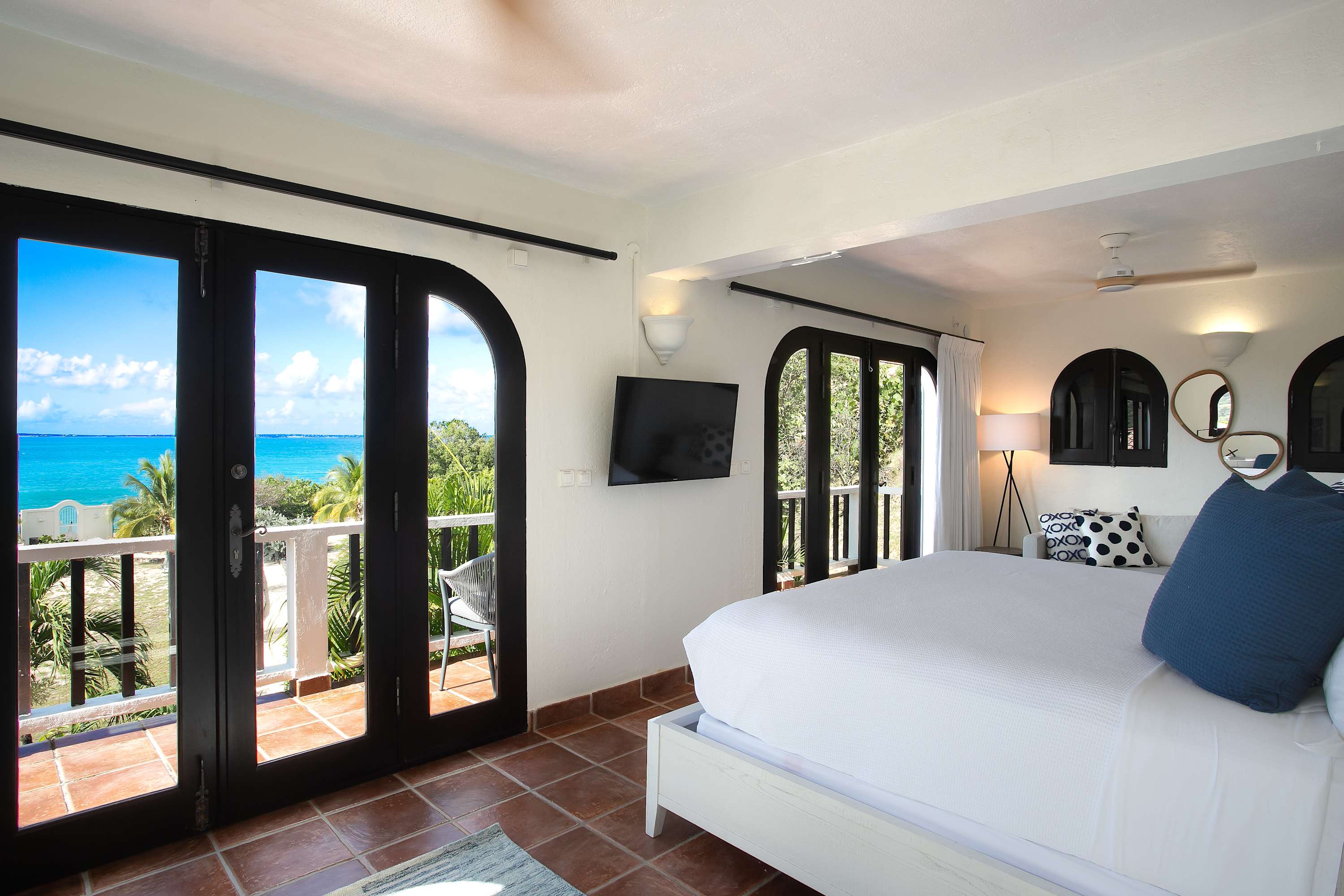 Villa Joie de Vivre, Beachfront Baie Rouge Villa with Private Cottage and Sunset Pool - Photo 39
