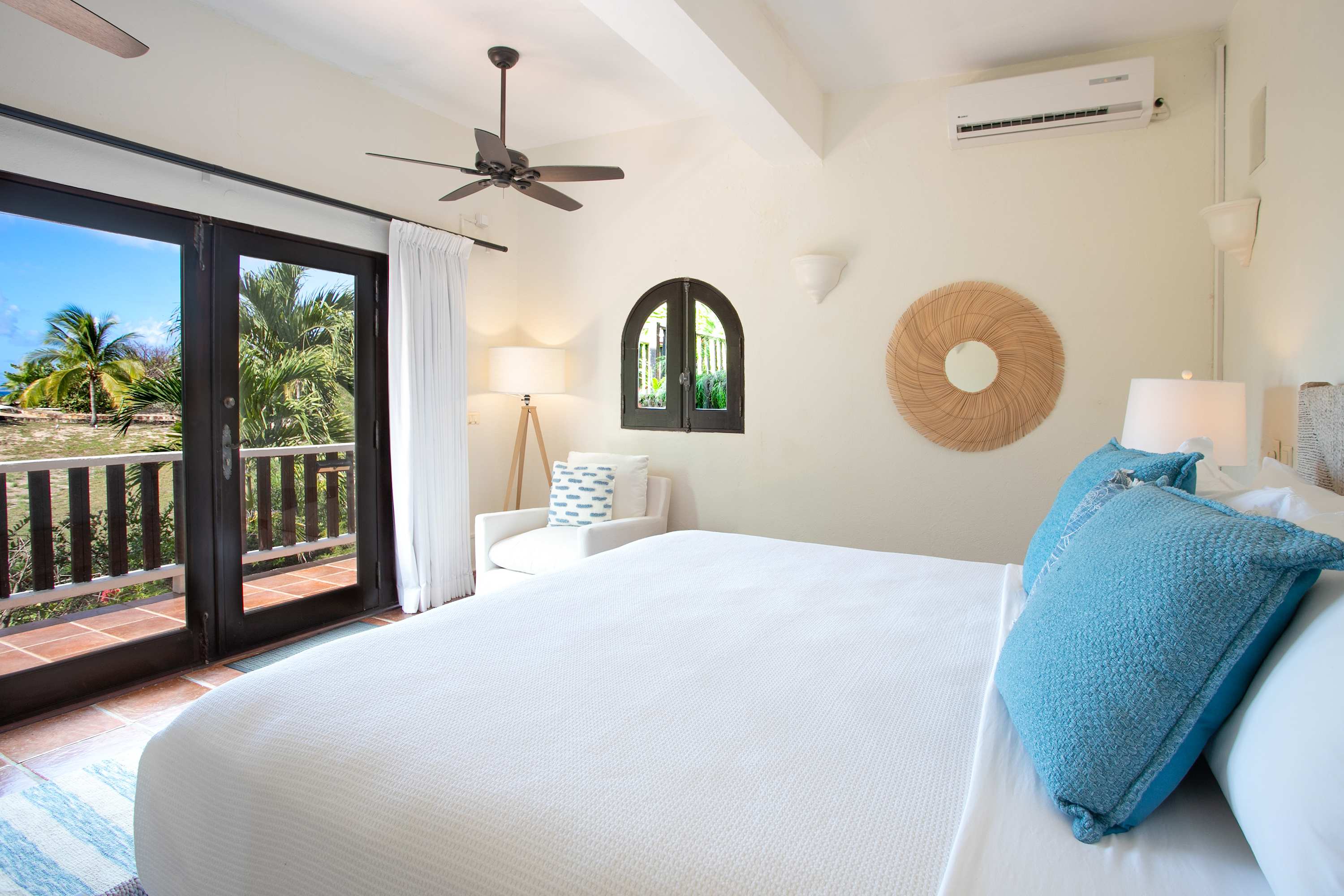 Villa Joie de Vivre, Beachfront Baie Rouge Villa with Private Cottage and Sunset Pool - Photo 44