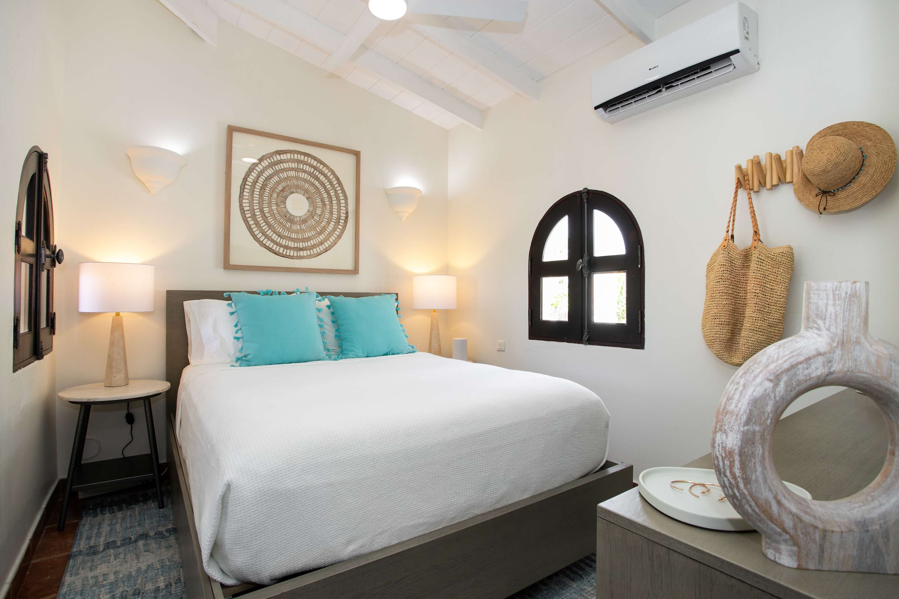 Villa Joie de Vivre, Beachfront Baie Rouge Villa with Private Cottage and Sunset Pool - Photo 48