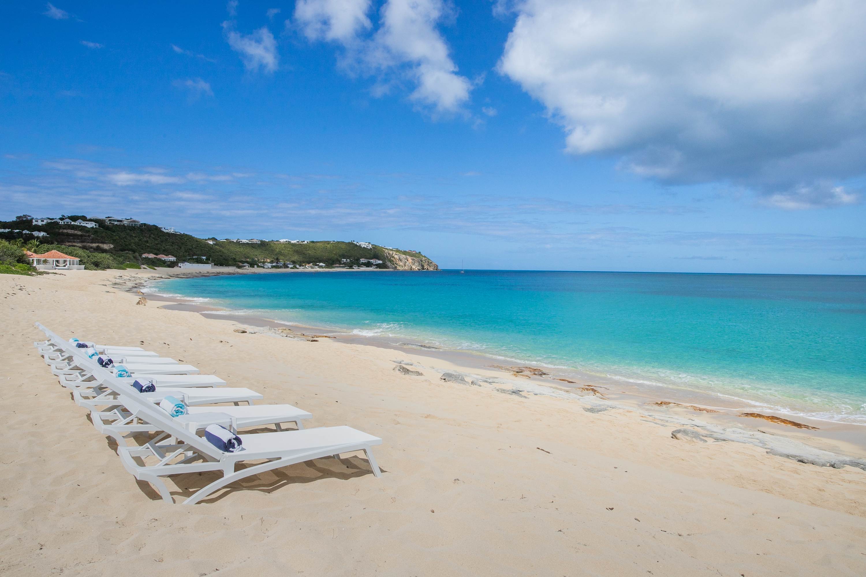Villa Joie de Vivre, Beachfront Baie Rouge Villa with Private Cottage and Sunset Pool - Photo 5