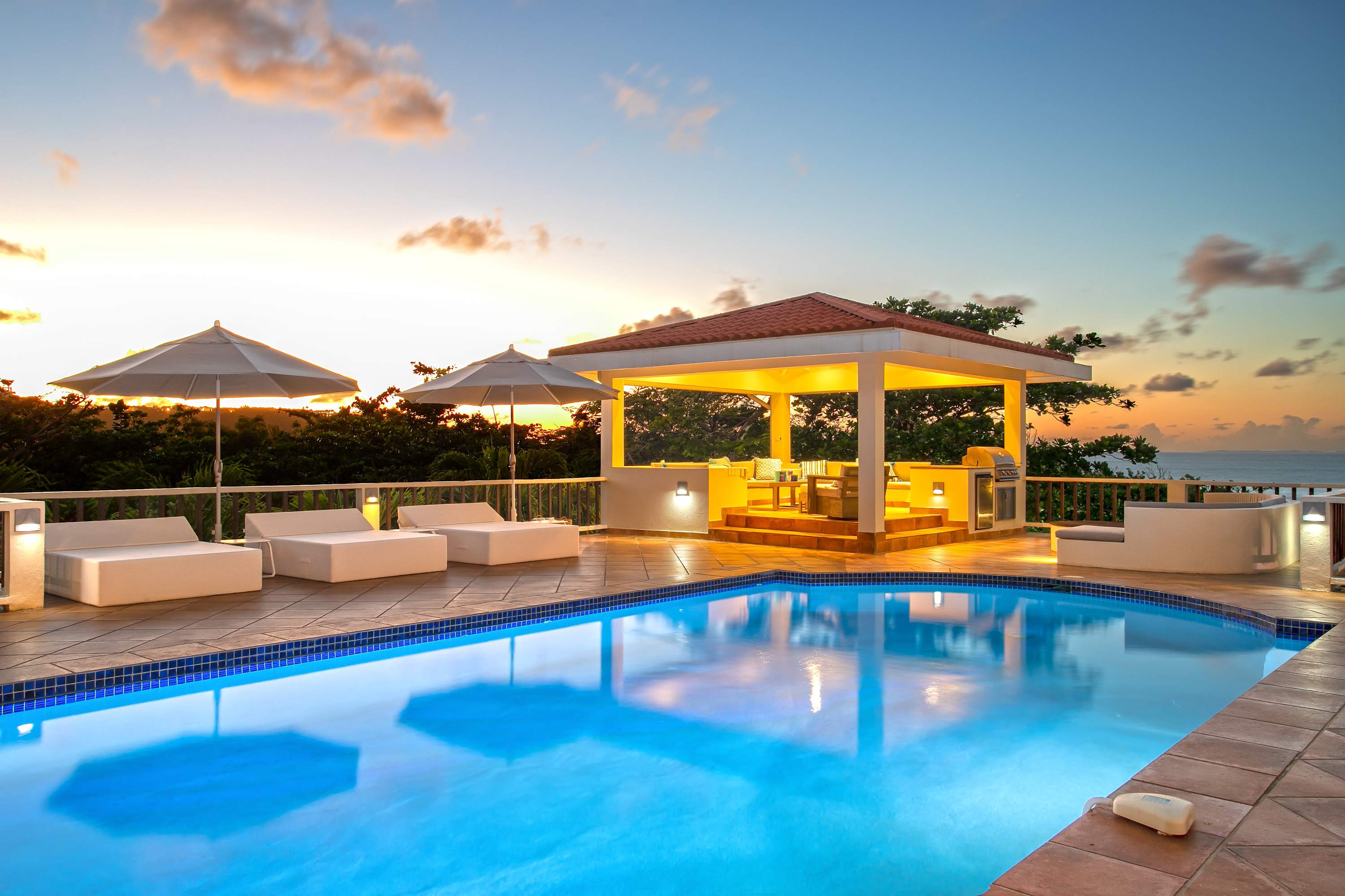 Villa Joie de Vivre, Beachfront Baie Rouge Villa with Private Cottage and Sunset Pool - Photo 68