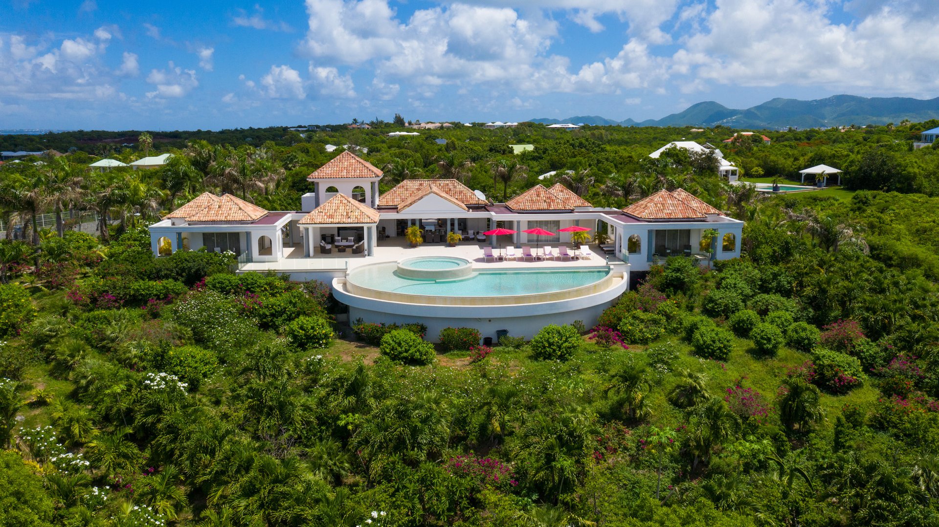 Just in Paradise, A Three Bedroom Les Terres Basses Villa with a Heated Infinity Pool Gallery 1