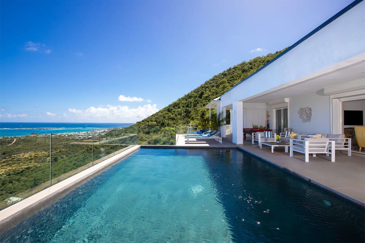 La Casa del Jefe, Mont Vernon Villa with Sweeping Views from Orient Bay to Grand Case Gallery 1