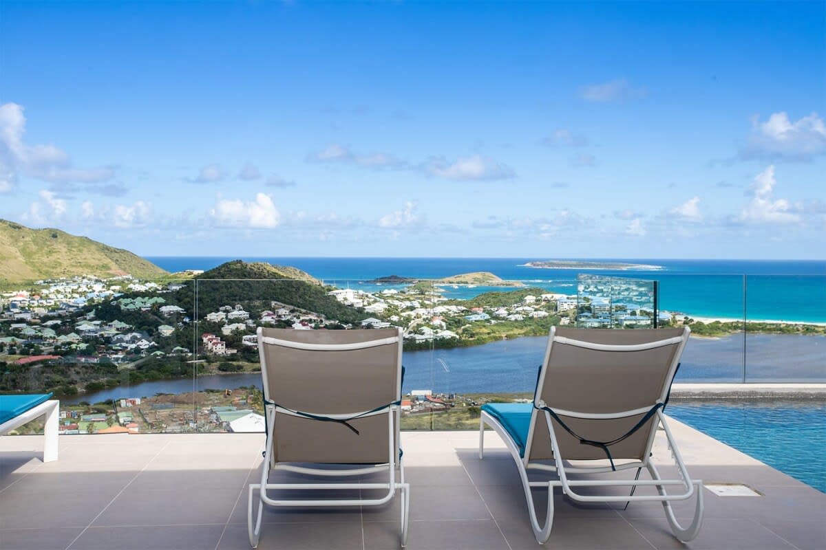 La Casa del Jefe, Mont Vernon Villa with Sweeping Views from Orient Bay to Grand Case Gallery 3